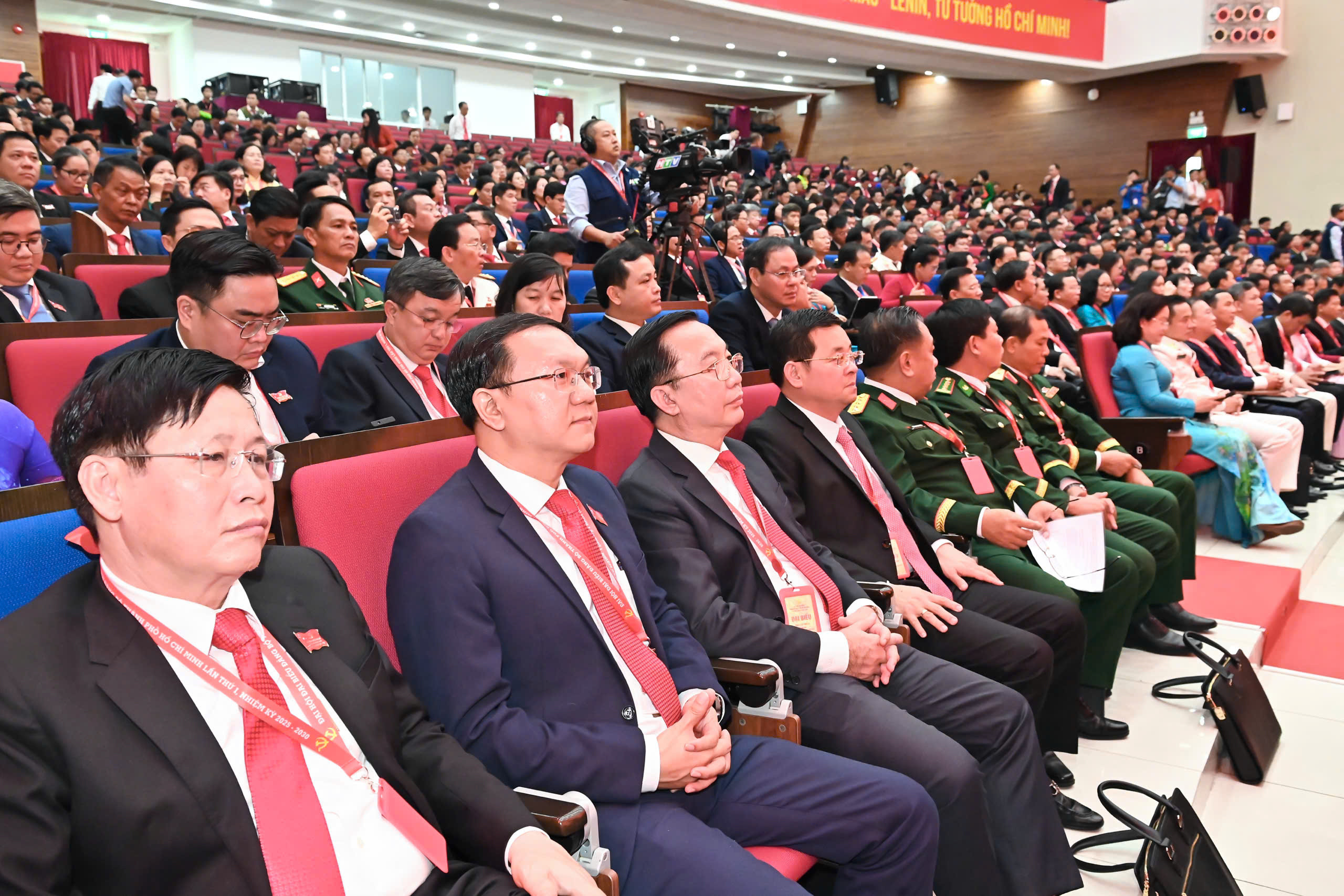 Toàn cảnh phiên trù bị Đại hội Đại biểu Đảng bộ TP.HCM nhiệm kỳ 2025 - 2030 - 6