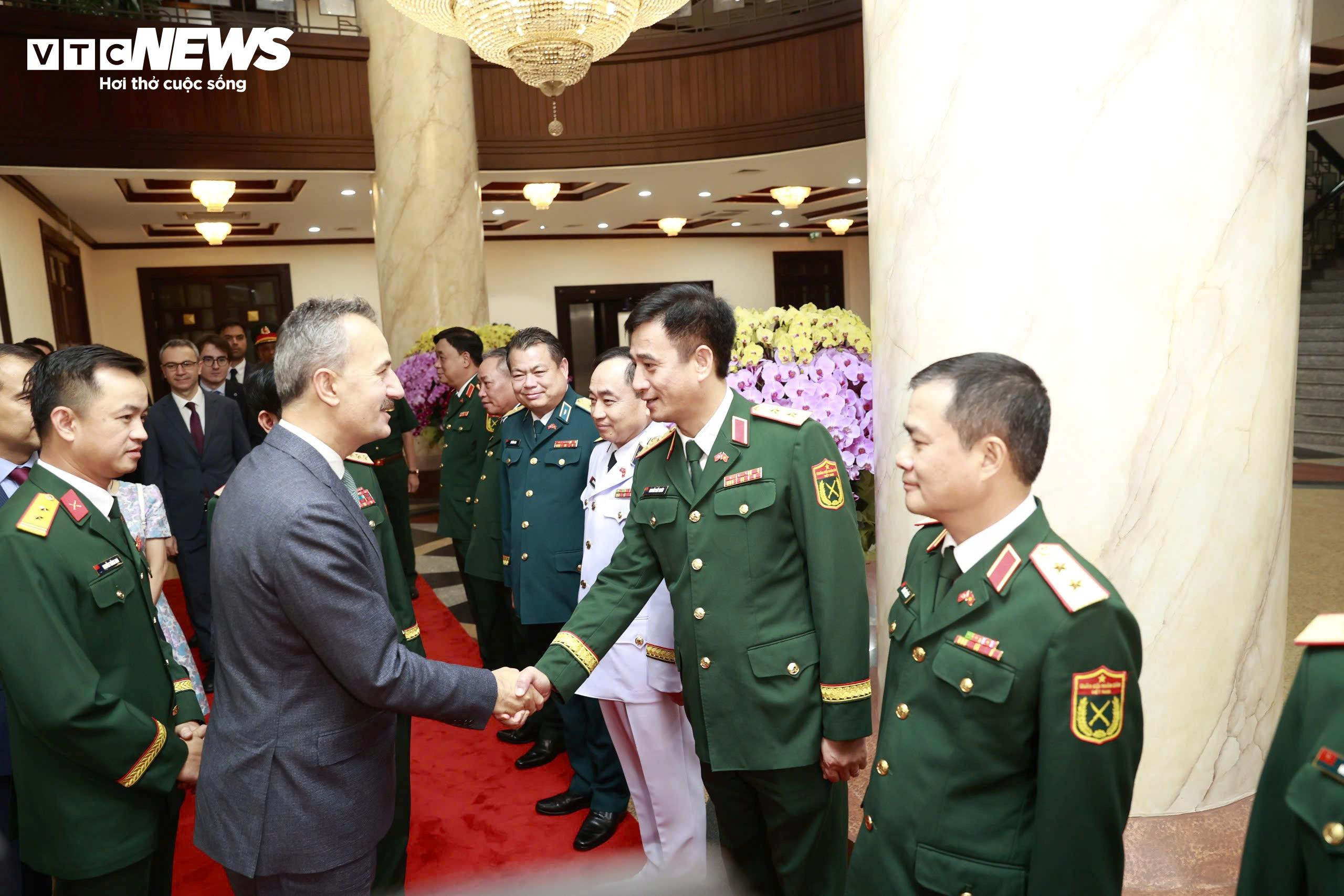 Đại tướng Phan Văn Giang tiếp Chủ tịch Cơ quan Công nghiệp quốc phòng Thổ Nhĩ Kỳ - 3