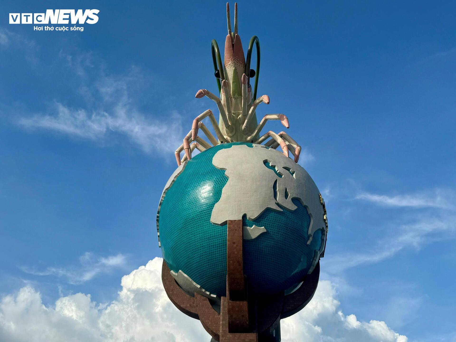 Primer plano de un 'camarón' valorado en 22 mil millones de VND en Ca Mau - 10