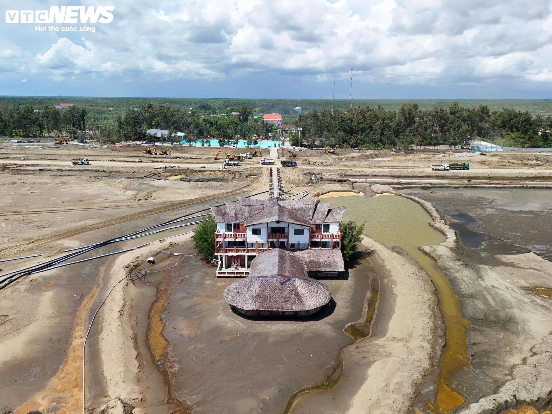 Panorama នៃគម្រោងទំនើបនៃការទន្ទ្រានលើសមុទ្រ Can Gio បន្ទាប់ពីសាងសង់ជិតកន្លះឆ្នាំ - 10