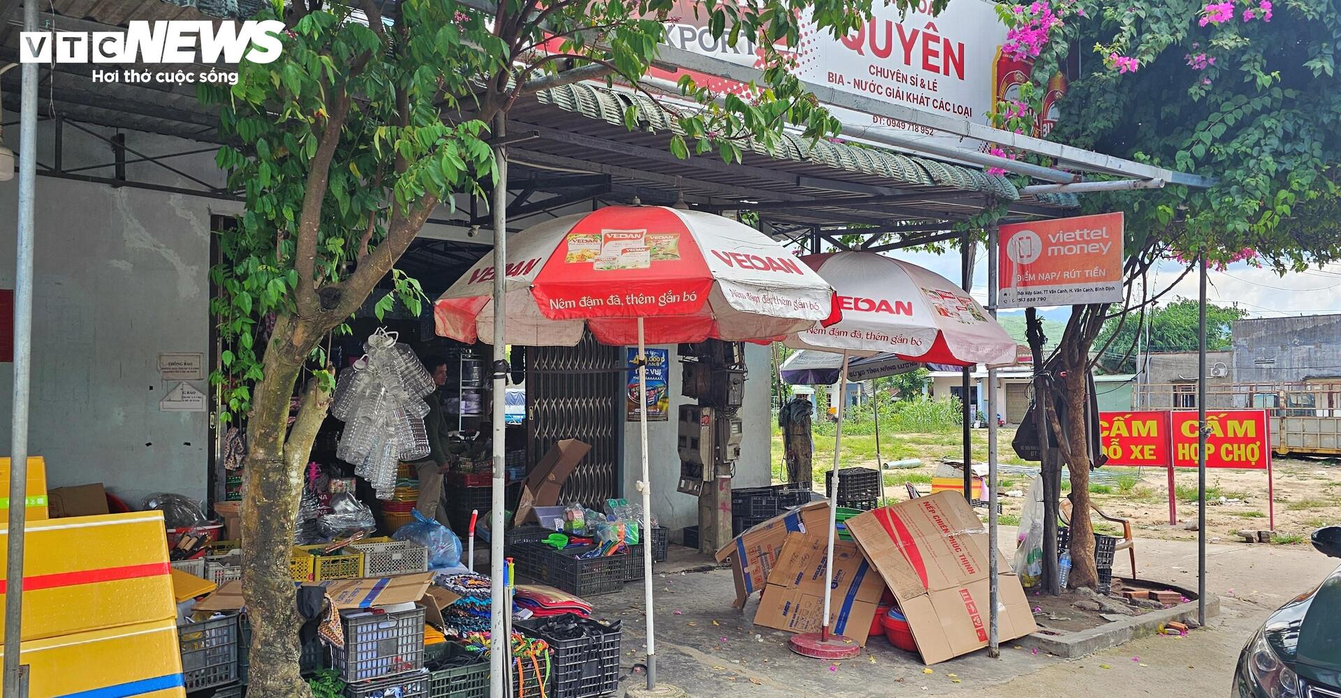 Những khu chợ tiền tỷ tại Gia Lai: Vắng bóng người mua, lưa thưa người bán - 7