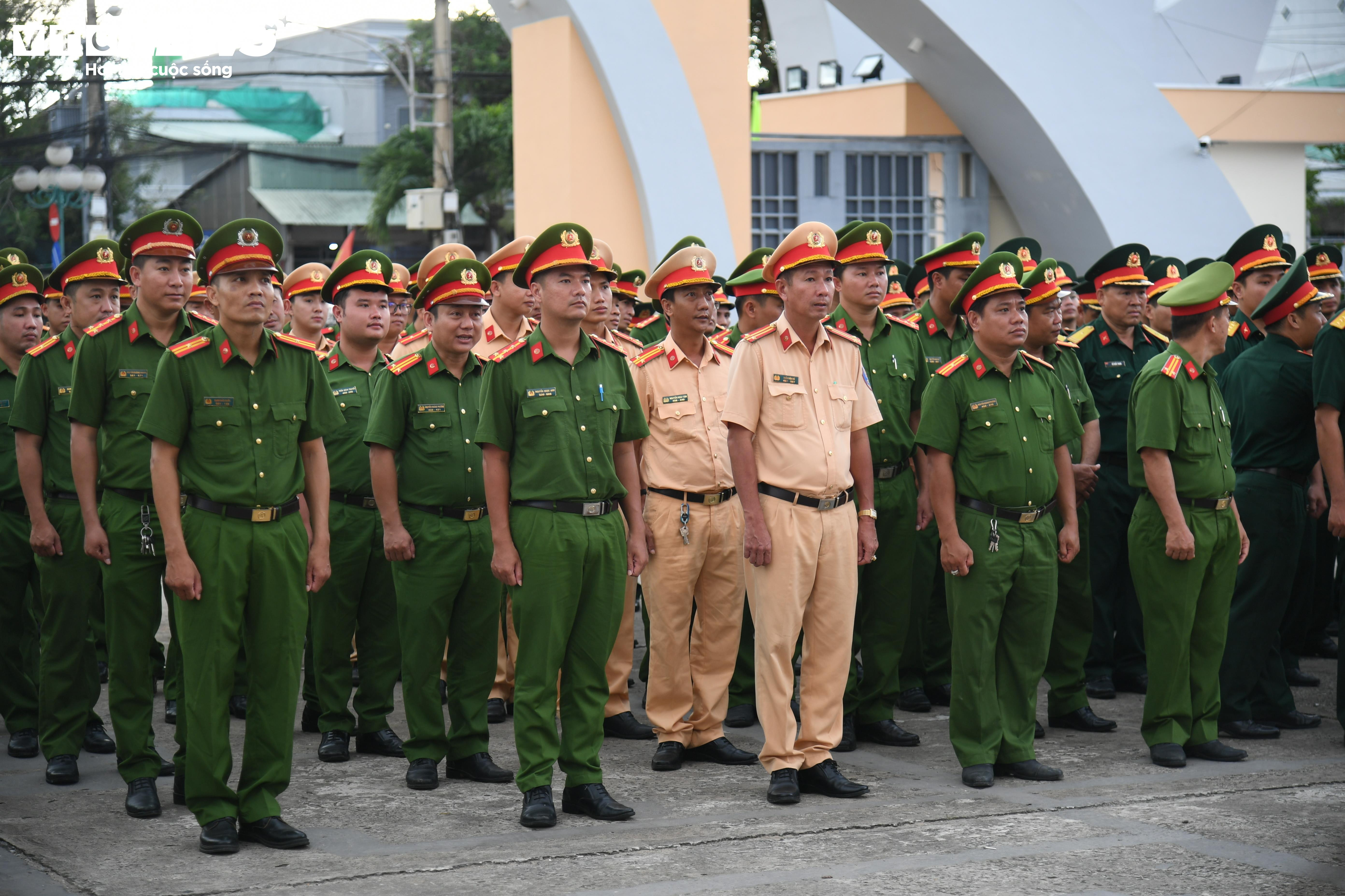 An Giang ra quân đảm bảo an ninh trật tự phục vụ Đại hội Đảng bộ tỉnh lần thứ I - 3