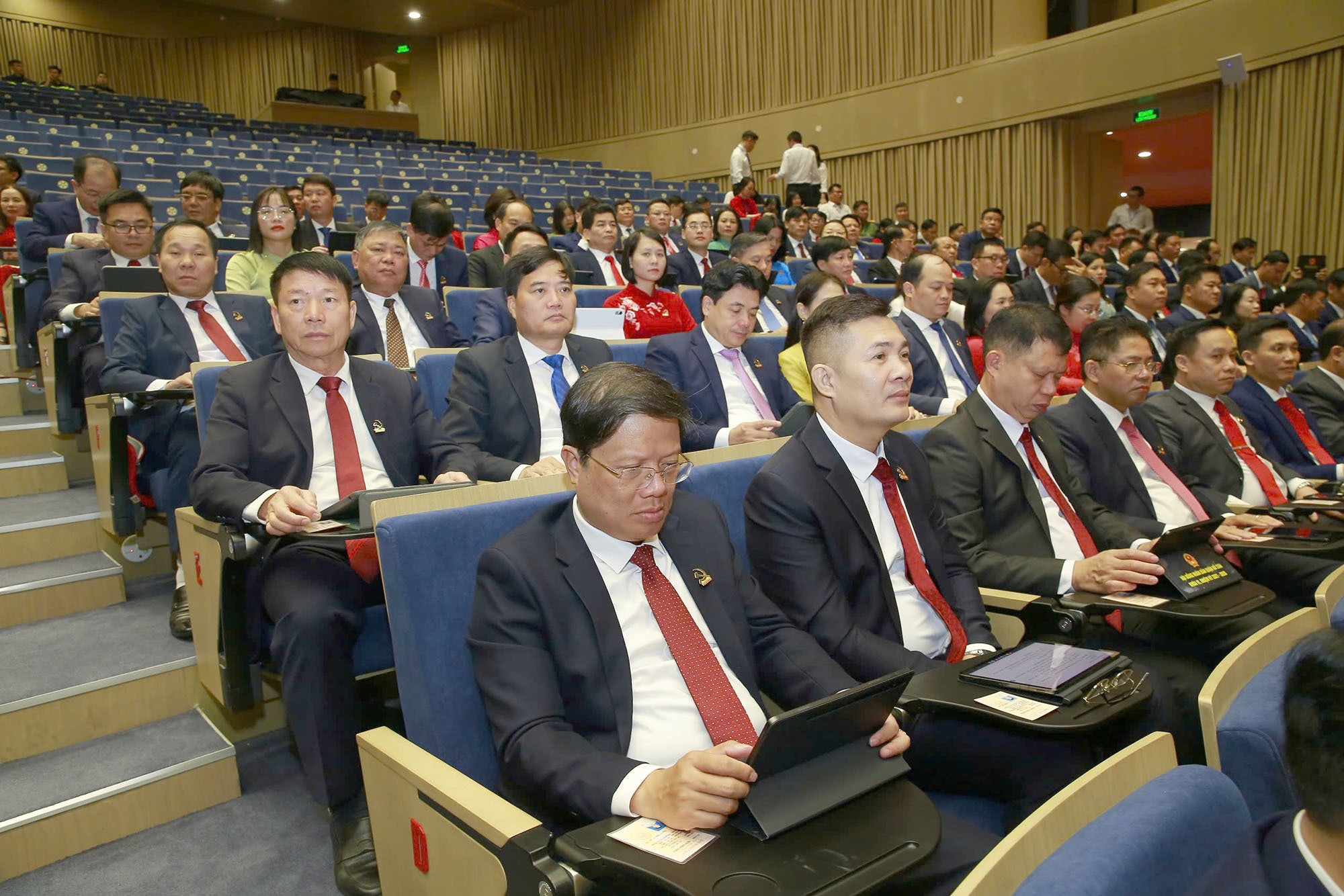 Toàn cảnh phiên trù bị Đại hội đại biểu Đảng bộ Hải Phòng lần thứ I - 7