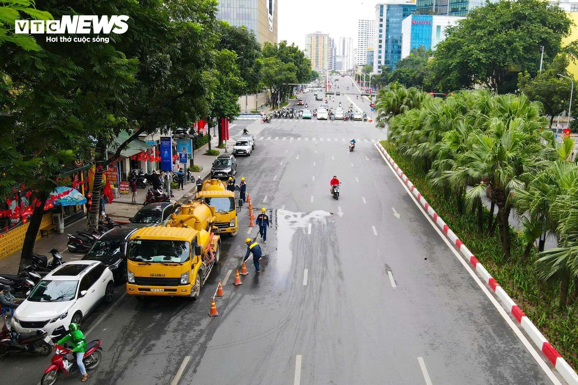 Những người làm bạn với chuột gián, lội bùn độc khơi thông cống ngầm Hà Nội - 14