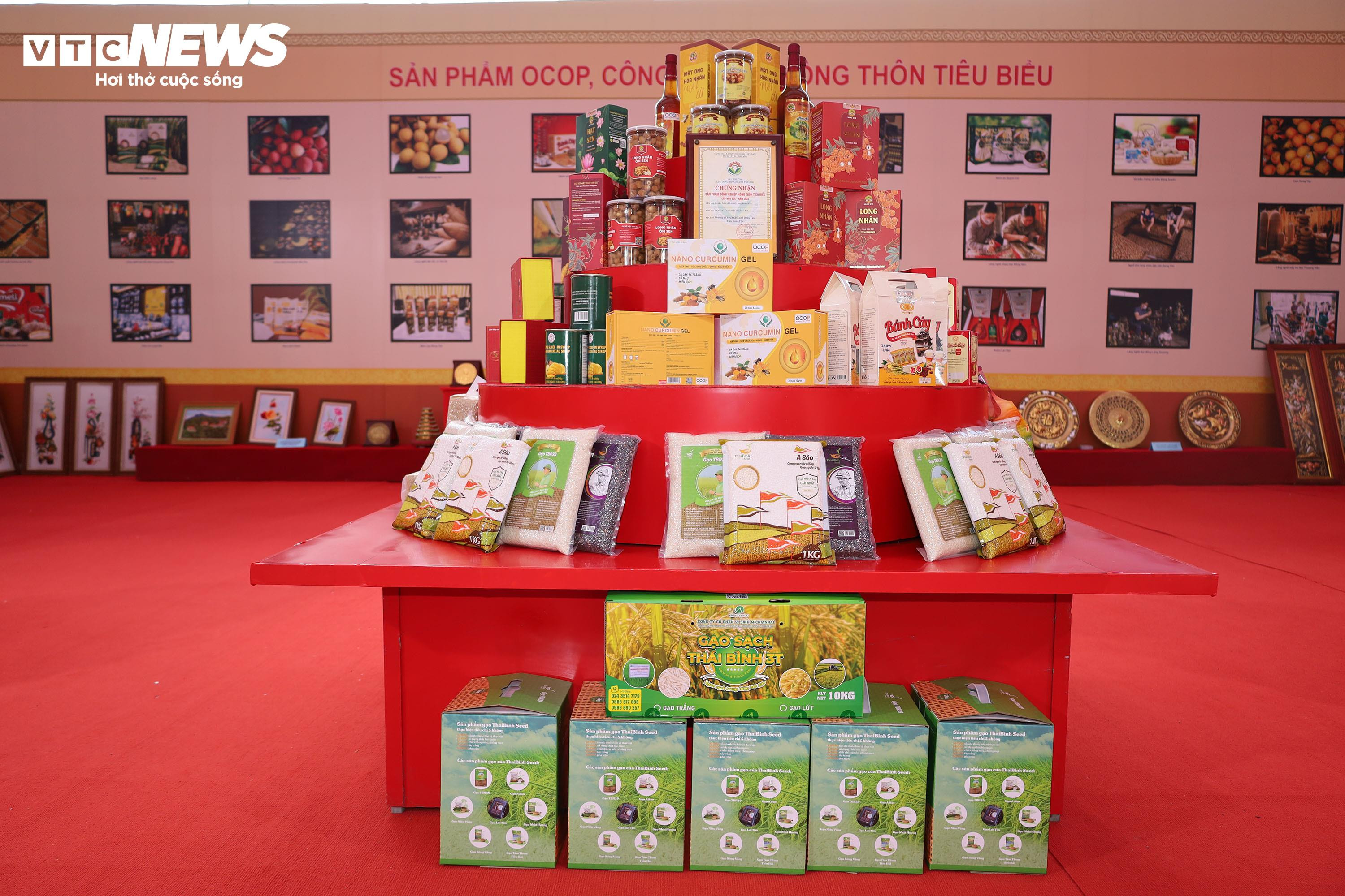 Hưng Yên giới thiệu sản phẩm, thành tựu nổi bật chào mừng Đại hội Đảng bộ tỉnh - 5