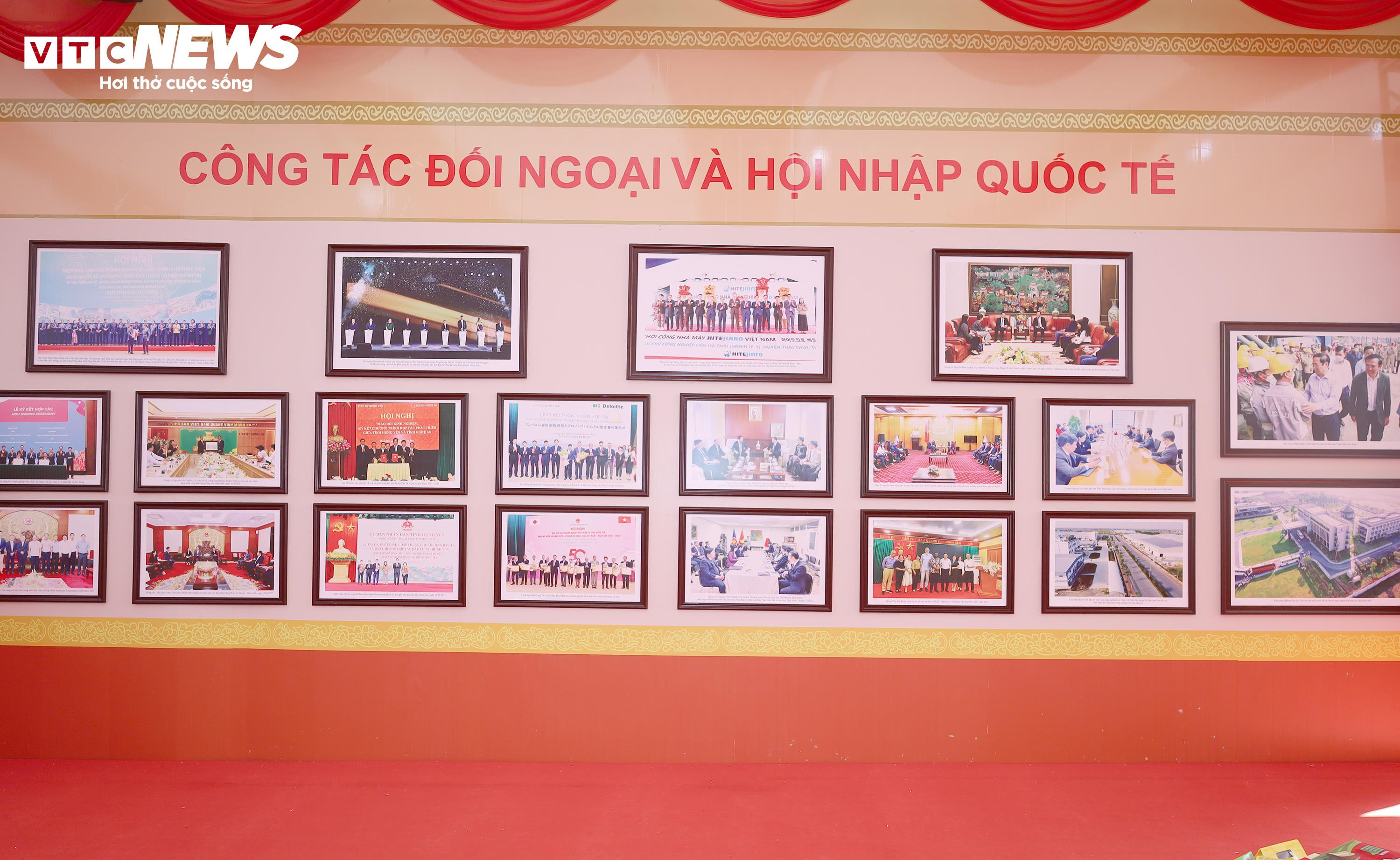 Hưng Yên giới thiệu sản phẩm, thành tựu nổi bật chào mừng Đại hội Đảng bộ tỉnh - 9