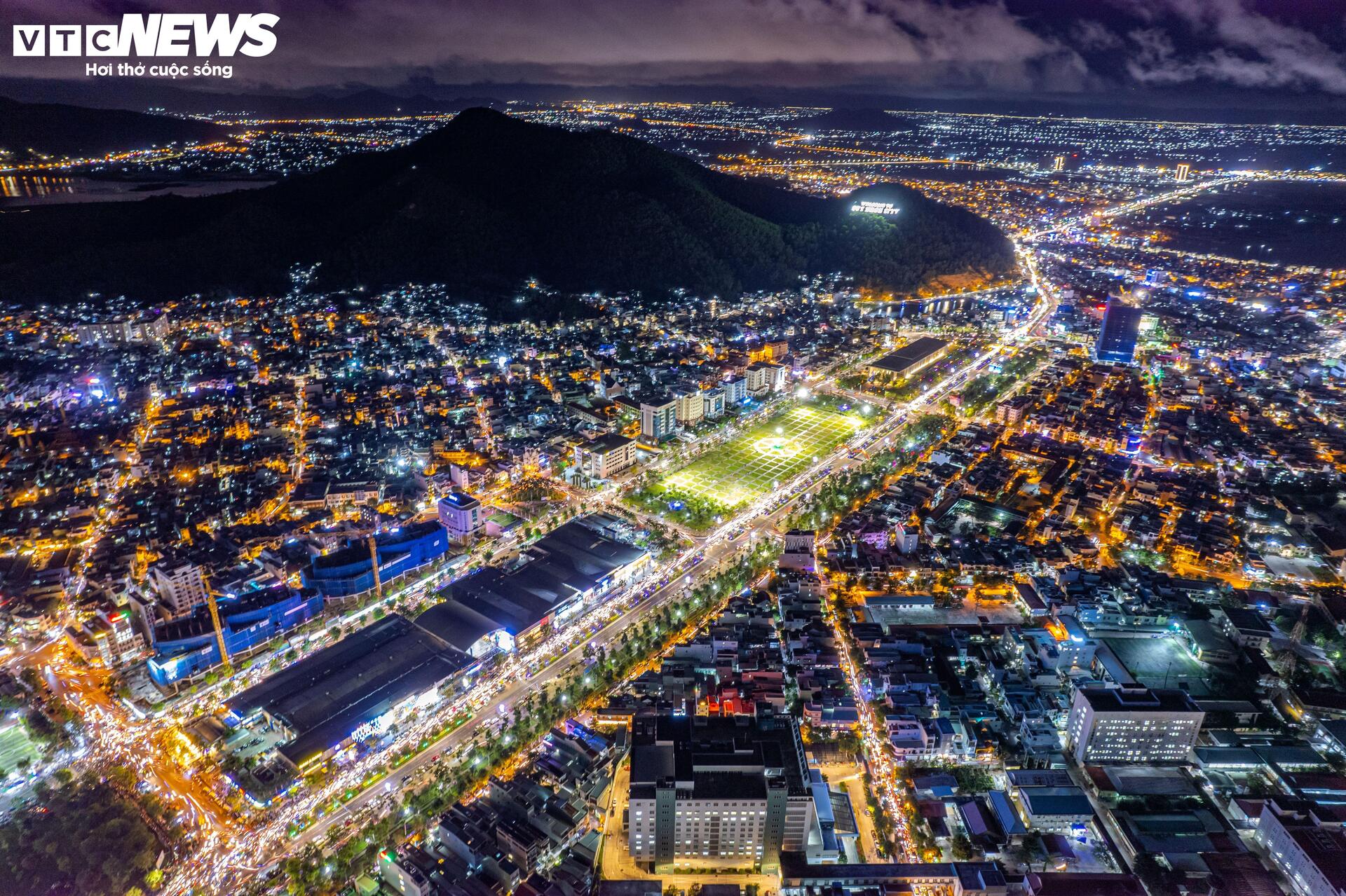 Ngắm phố biển của Việt Nam lọt top điểm đến hàng đầu thế giới năm 2026 Ngắm phố biển của Việt Nam lọt top điểm đến hàng đầu thế giới năm 2026 - 21