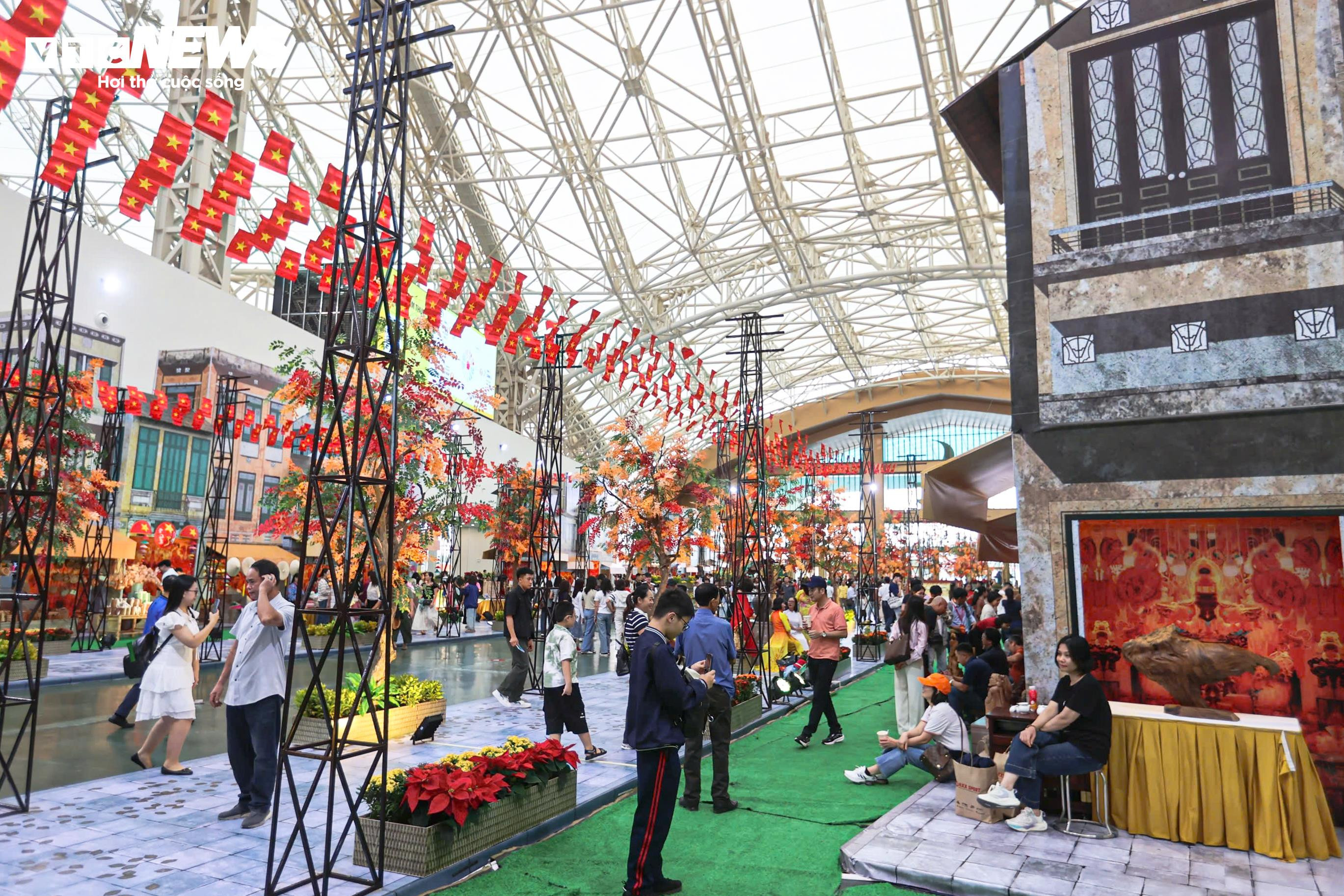 Nón làng Chuông, gốm Bát Tràng, quạt Chàng Sơn... hội tụ tại Hội chợ Mùa thu - 4