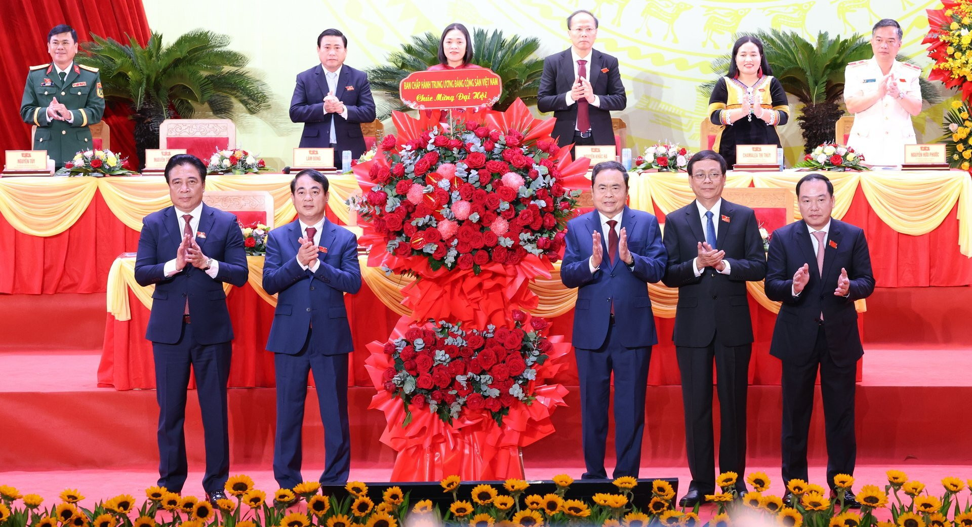 Đại hội đại biểu Đảng bộ tỉnh Khánh Hòa: Quyết tâm tăng trưởng hai con số - 9