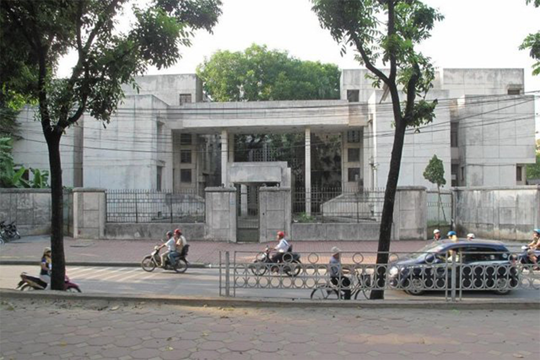 Diện mạo mới của ‘nhà ma’ 300 Kim Mã sau hơn 30 năm bỏ hoang - 1