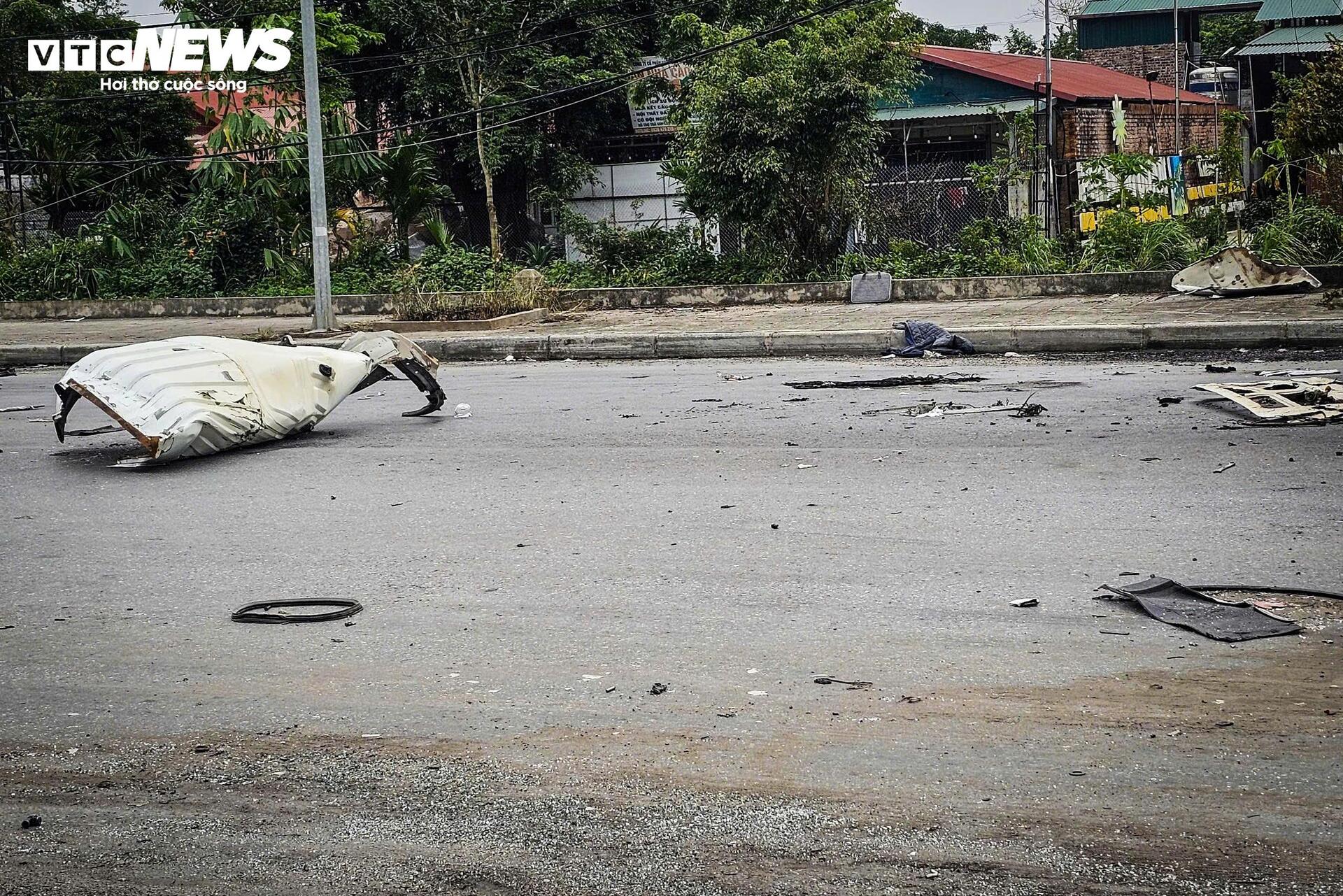 Hiện trường xe bồn nổ như bom: Xé toạc cabin, thổi bay cửa kính nhà dân - 6