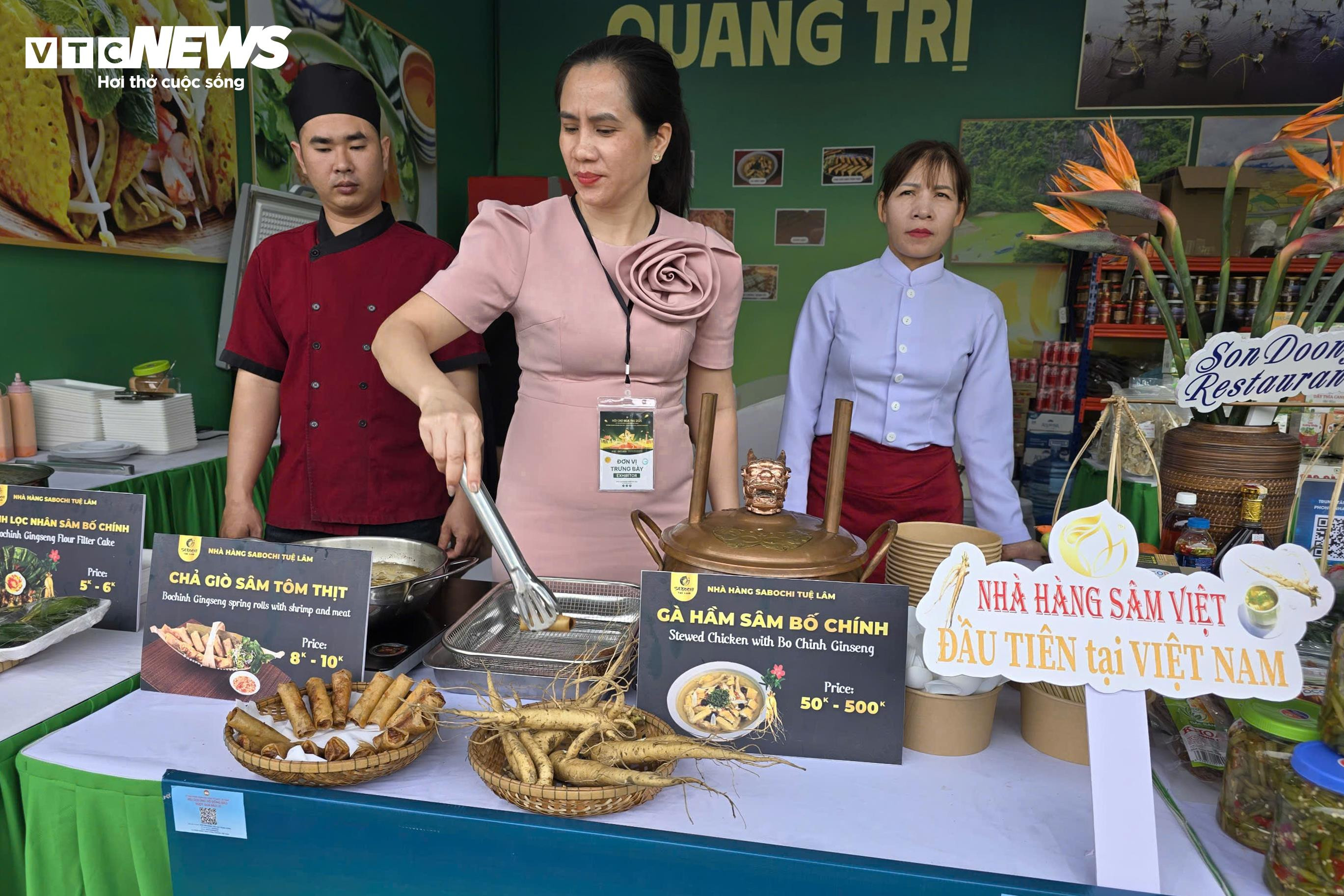 Thực khách háo hức nếm thử thắng cố, phở ngô... tại Hội chợ Mùa thu 2025 - 15