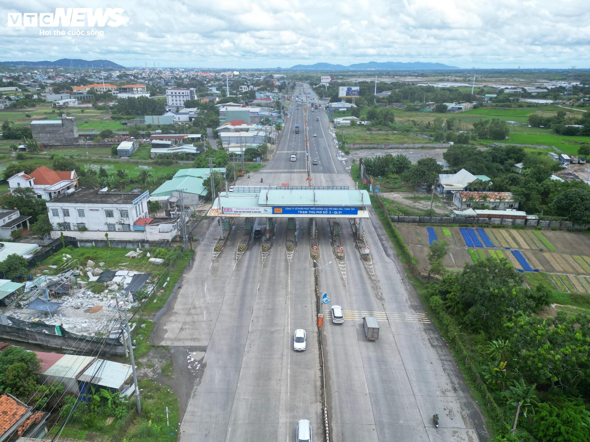Cận cảnh trạm thu phí bỏ hoang ở TP.HCM và Đồng Nai - 15