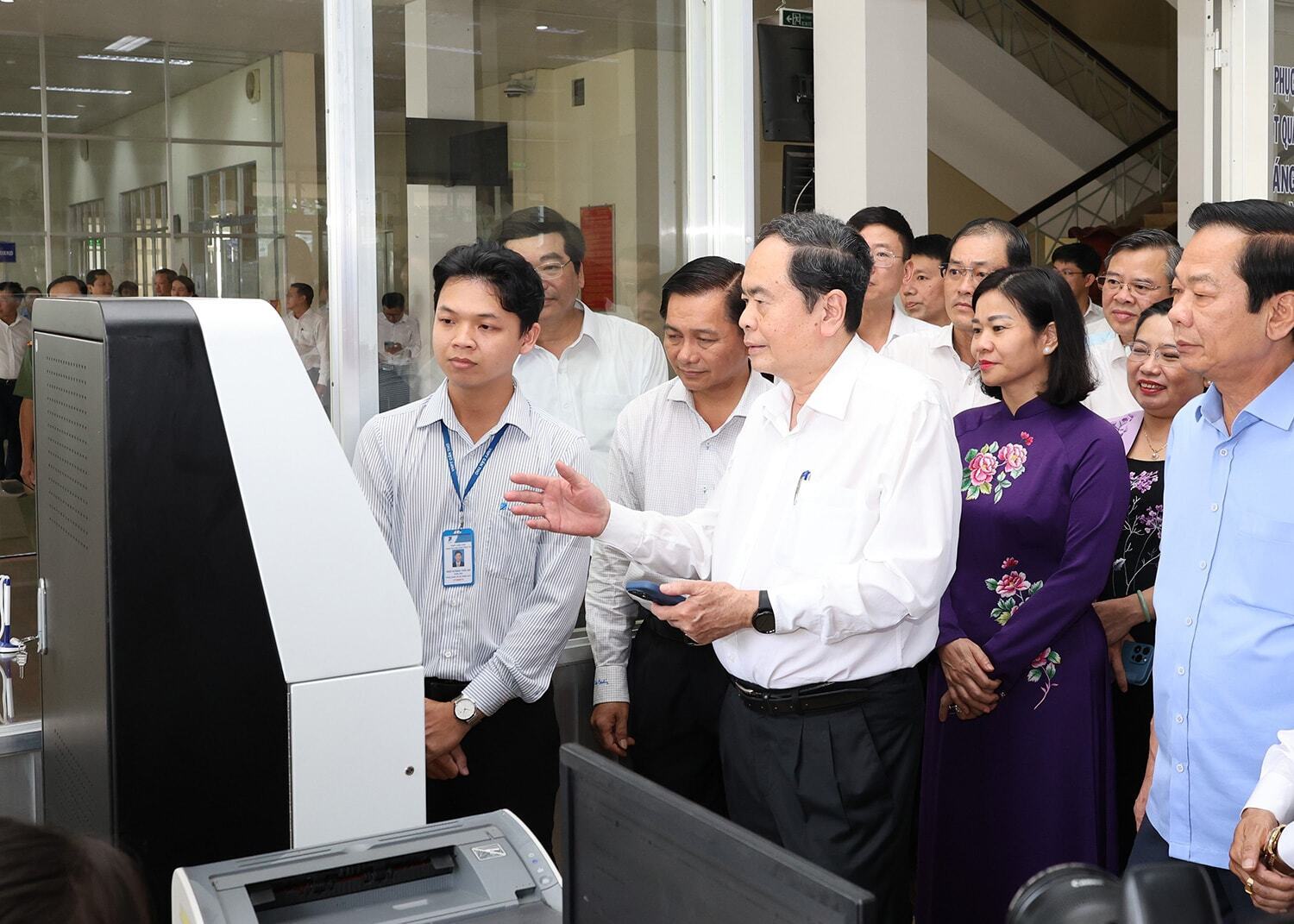 Die Nationalversammlung begleitet die Entwicklung: Von den Institutionen zum Handeln – 5