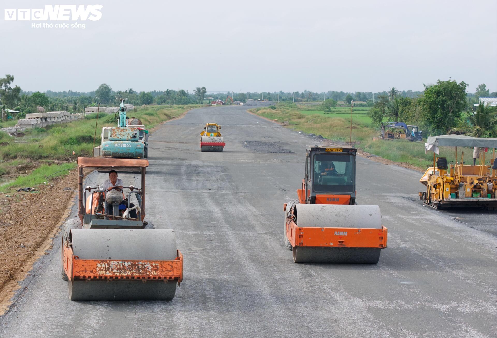 Panorama över Ho Chi Minh Citys ringväg 3 genom Tay Ninh på väg mot mållinjen - 5
