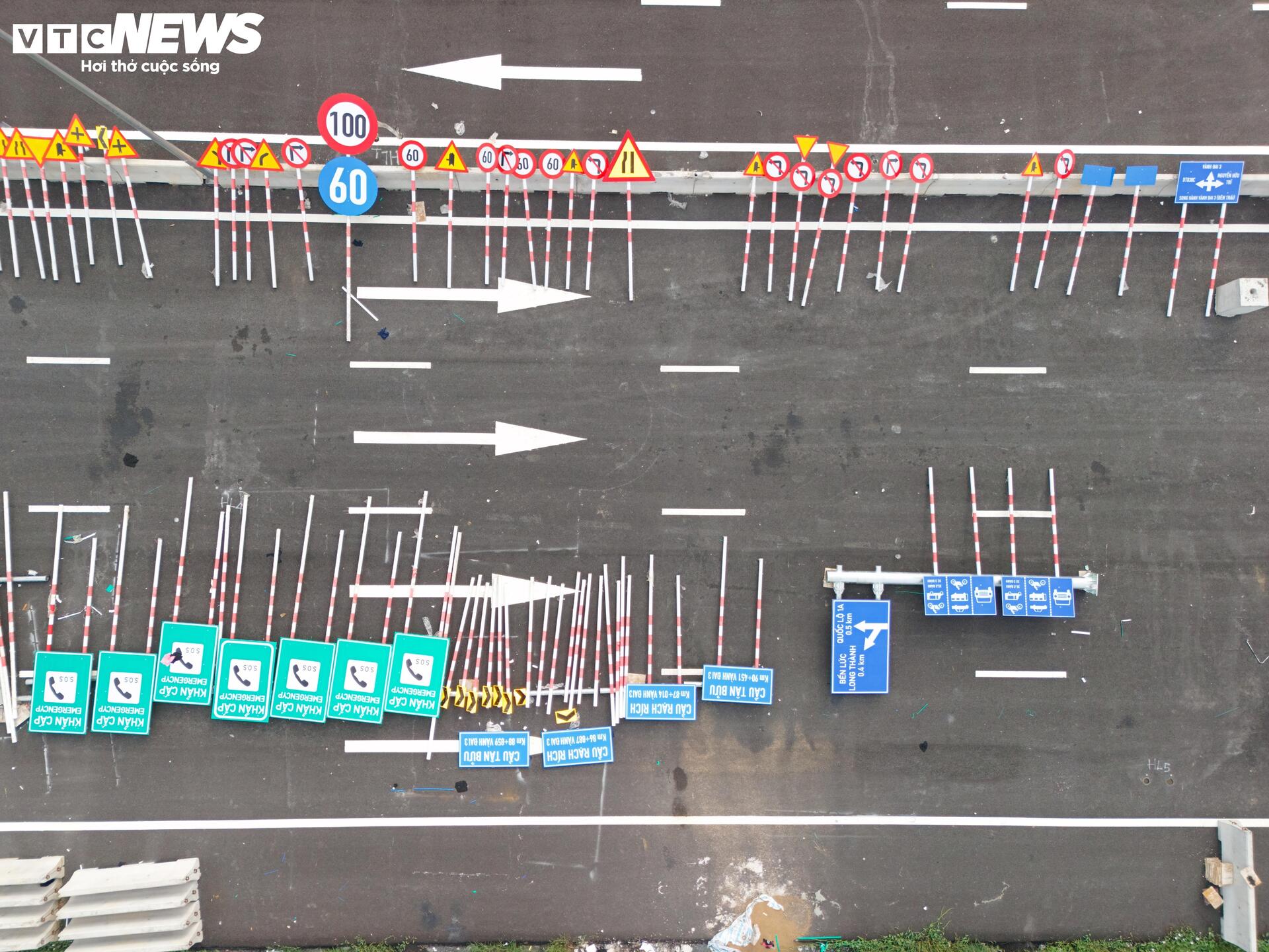 Panorama över Ho Chi Minh Citys ringväg 3 genom Tay Ninh som accelererar mot mållinjen - 7