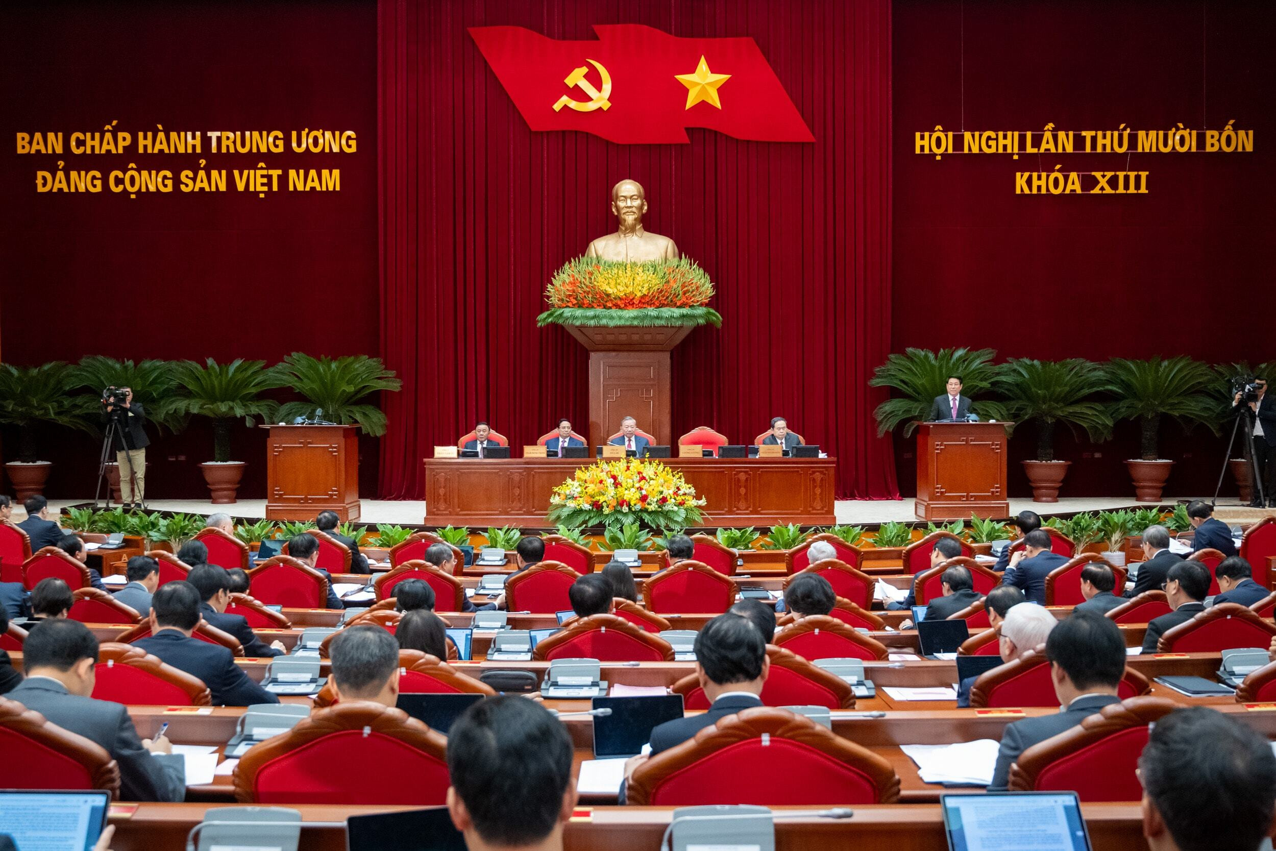 Toàn cảnh khai mạc Hội nghị lần thứ 14 Ban Chấp hành Trung ương Đảng khóa XIII - 1