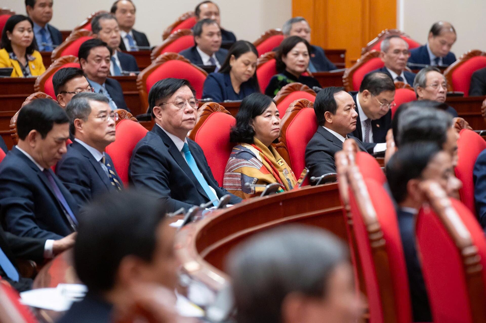 Panorama över avslutningsceremonin för partiets centralkommittés 14:e konferens, 13:e - 8:e mandatperioden