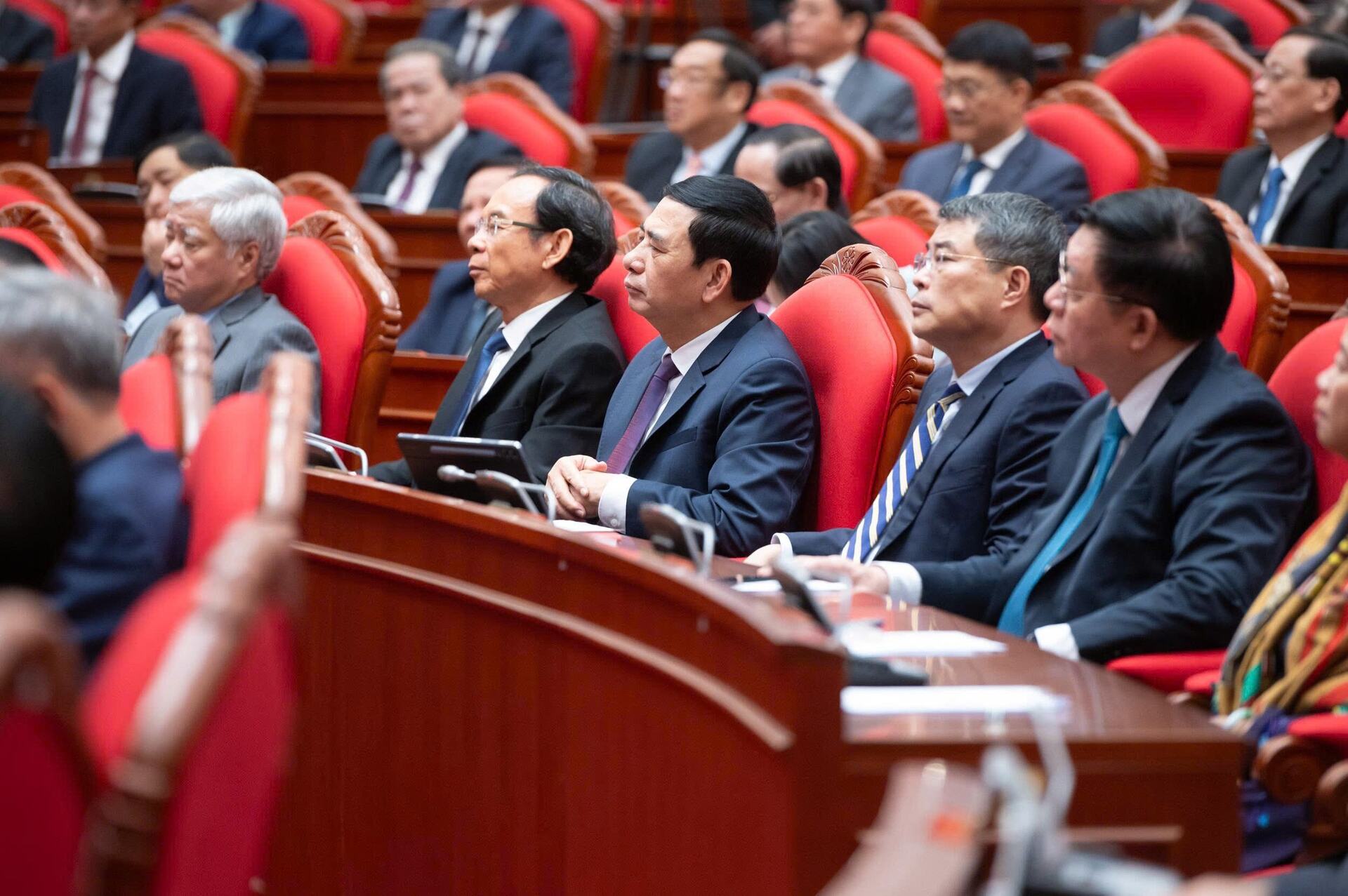 Panorama över avslutningsceremonin för partiets centralkommittés 14:e konferens, 13:e mandatperioden - 9