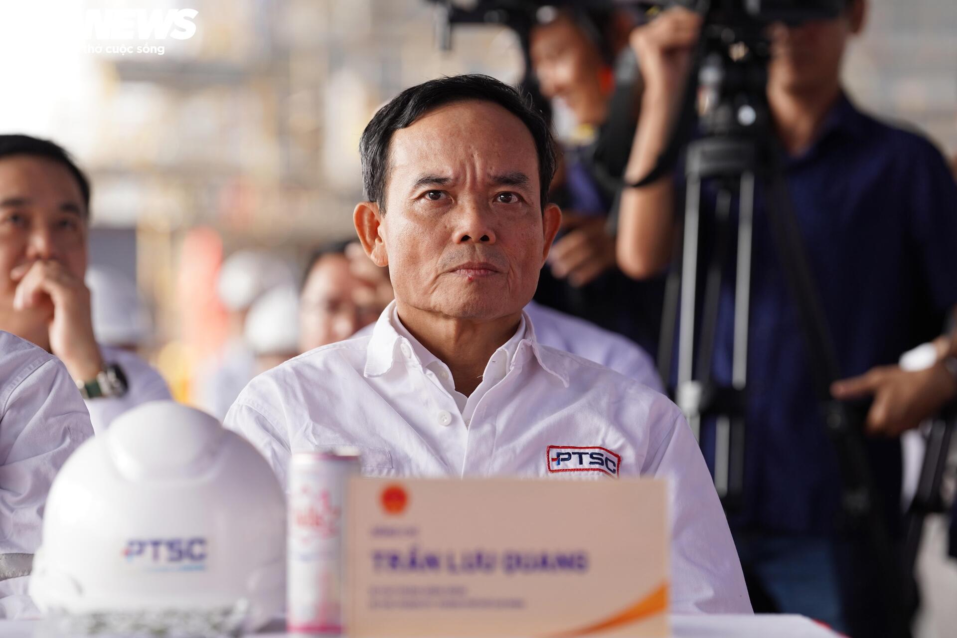 Ho Chi Minh Citys partisekreterare Tran Luu Quang arbetar med Petrovietnam Group - 3