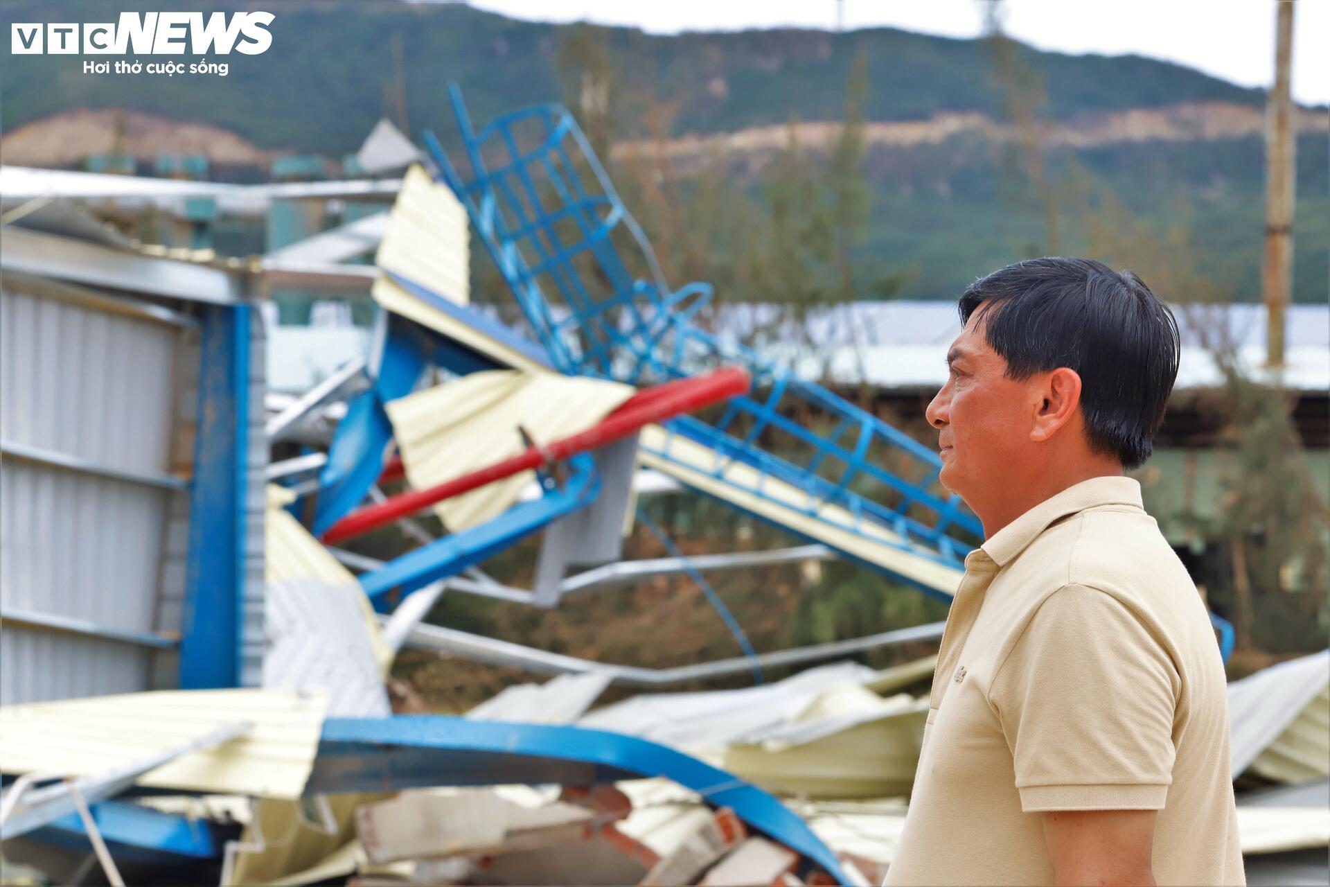 La liệt nhà xưởng vỡ vụn sau bão Kalmaegi, doanh nghiệp ở Gia Lai điêu đứng - 10