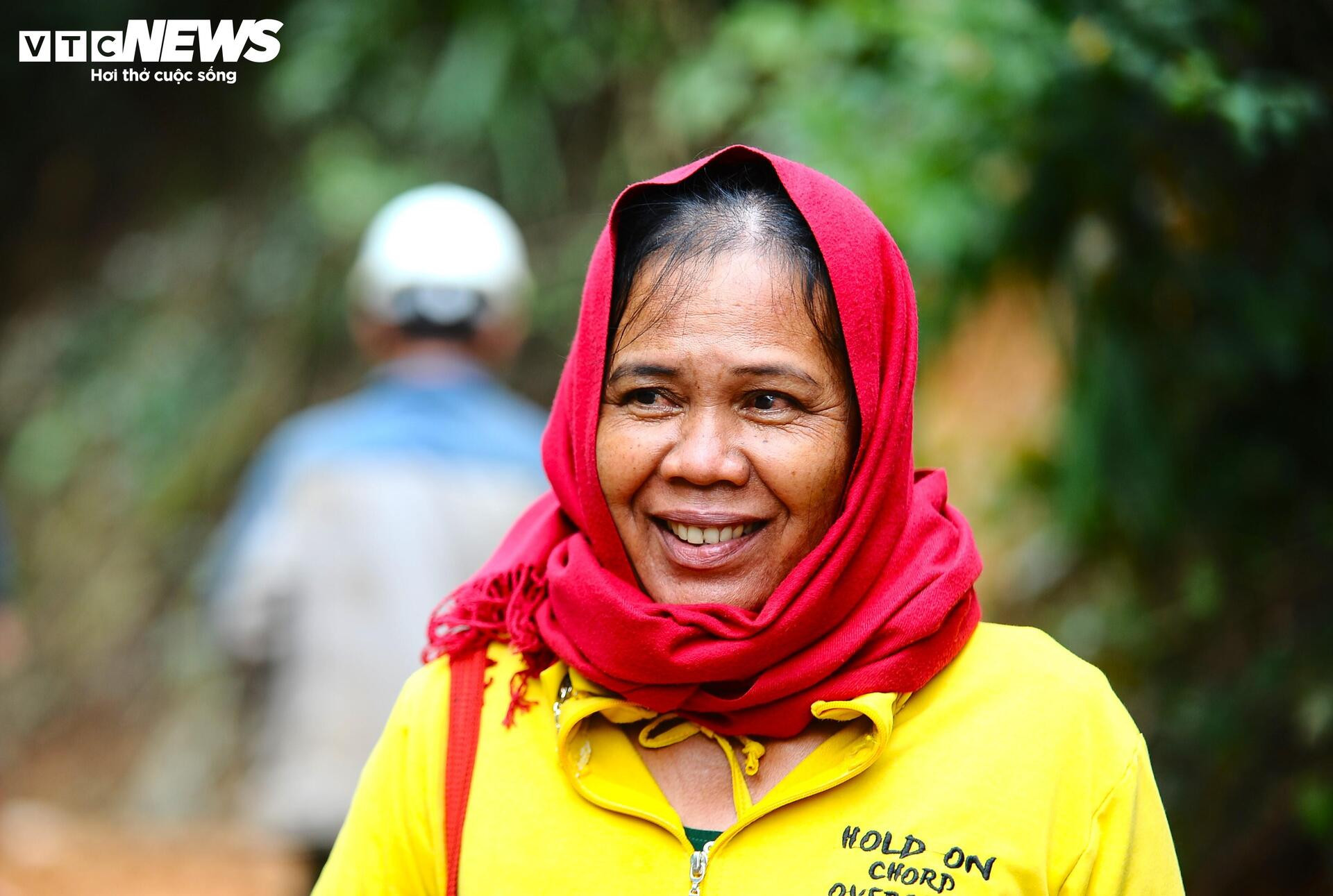 Gian nan mở đường tạm qua cung đèo D'ran bị sạt lở ở Lâm Đồng - 8