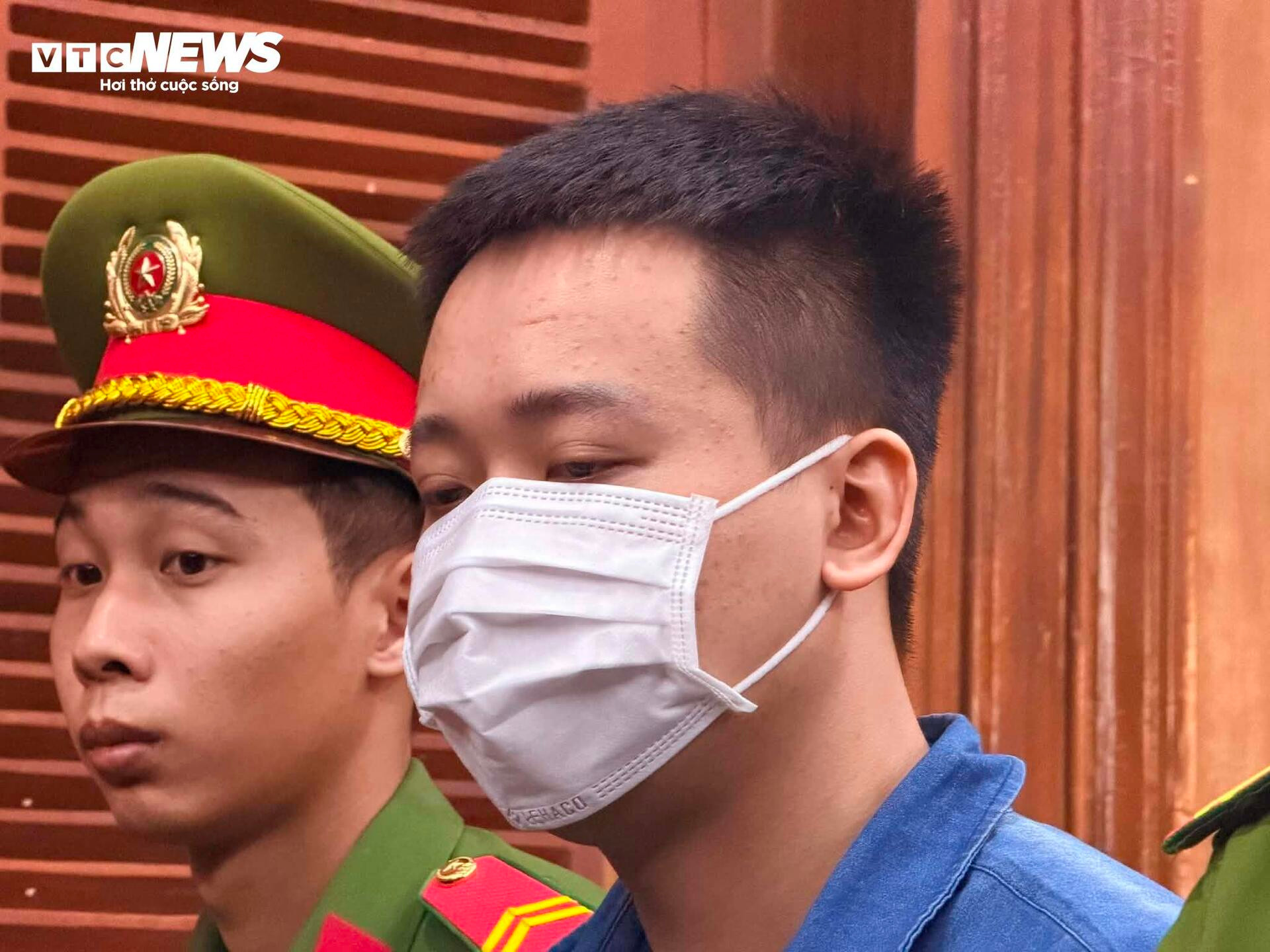 Hình ảnh Hoa hậu Thuỳ Tiên, Quang Linh Vlogs, Hằng Du Mục và đồng phạm tại tòa - 8