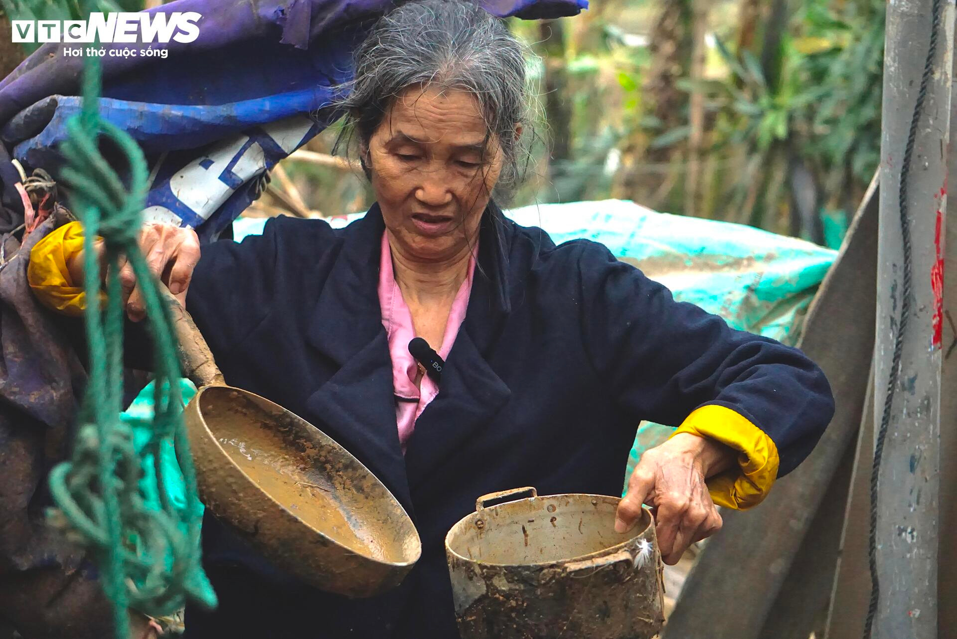 'Rốn lũ' Hoà Thịnh 6 ngày sau 'đại hồng thuỷ': Hoang tàn và trĩu nặng lo âu - 6