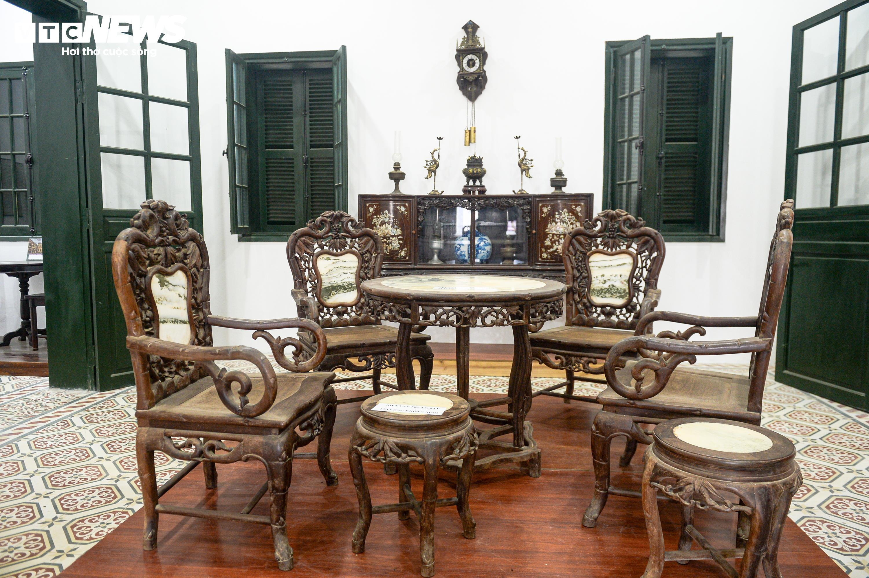 Dinh thự Vua Mèo khoác áo mới sau trùng tu, lộng lẫy giữa cao nguyên trắng - 8