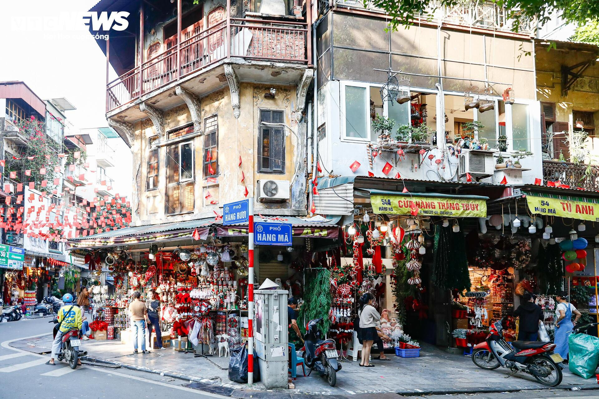 Làm sao để vỉa hè Hà Nội không còn nhếch nhác? - 2