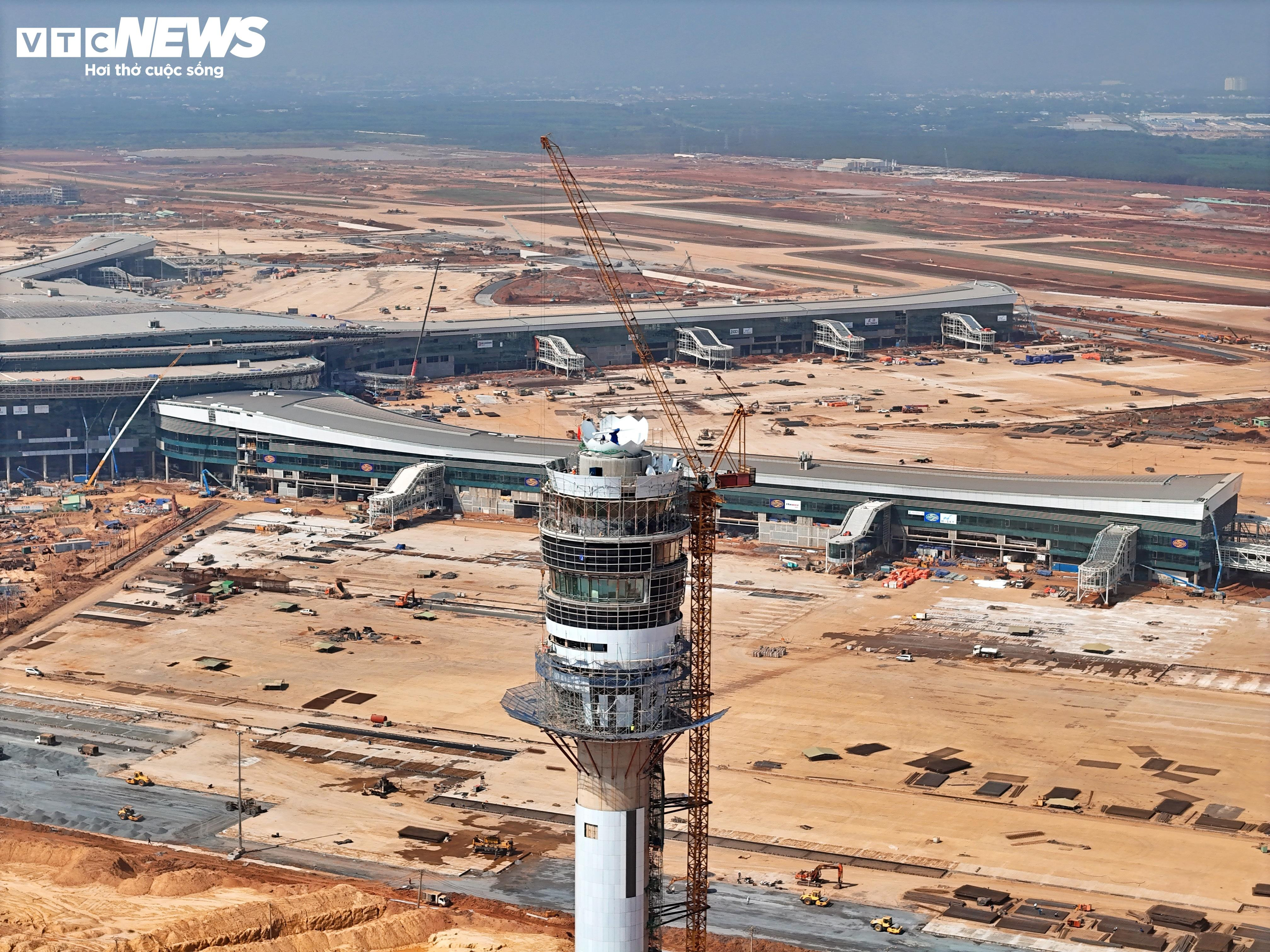 Cận cảnh 'búp sen thép' 3.500 tỷ đồng ở sân bay Long Thành đang tăng tốc về đích - 1