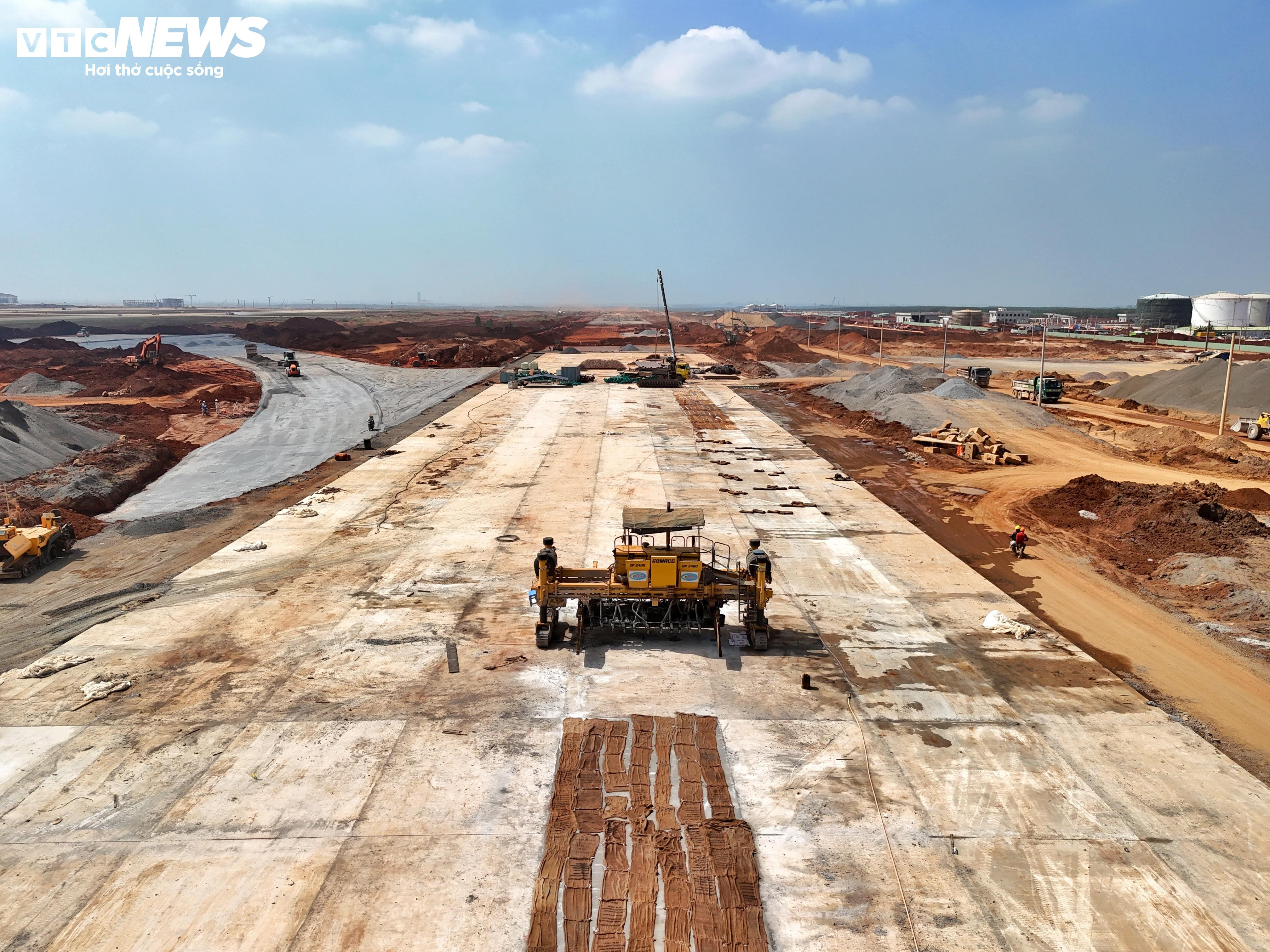 Cận cảnh hệ thống chứa nhiên liệu hơn 2.800 tỷ ở sân bay Long Thành - 12