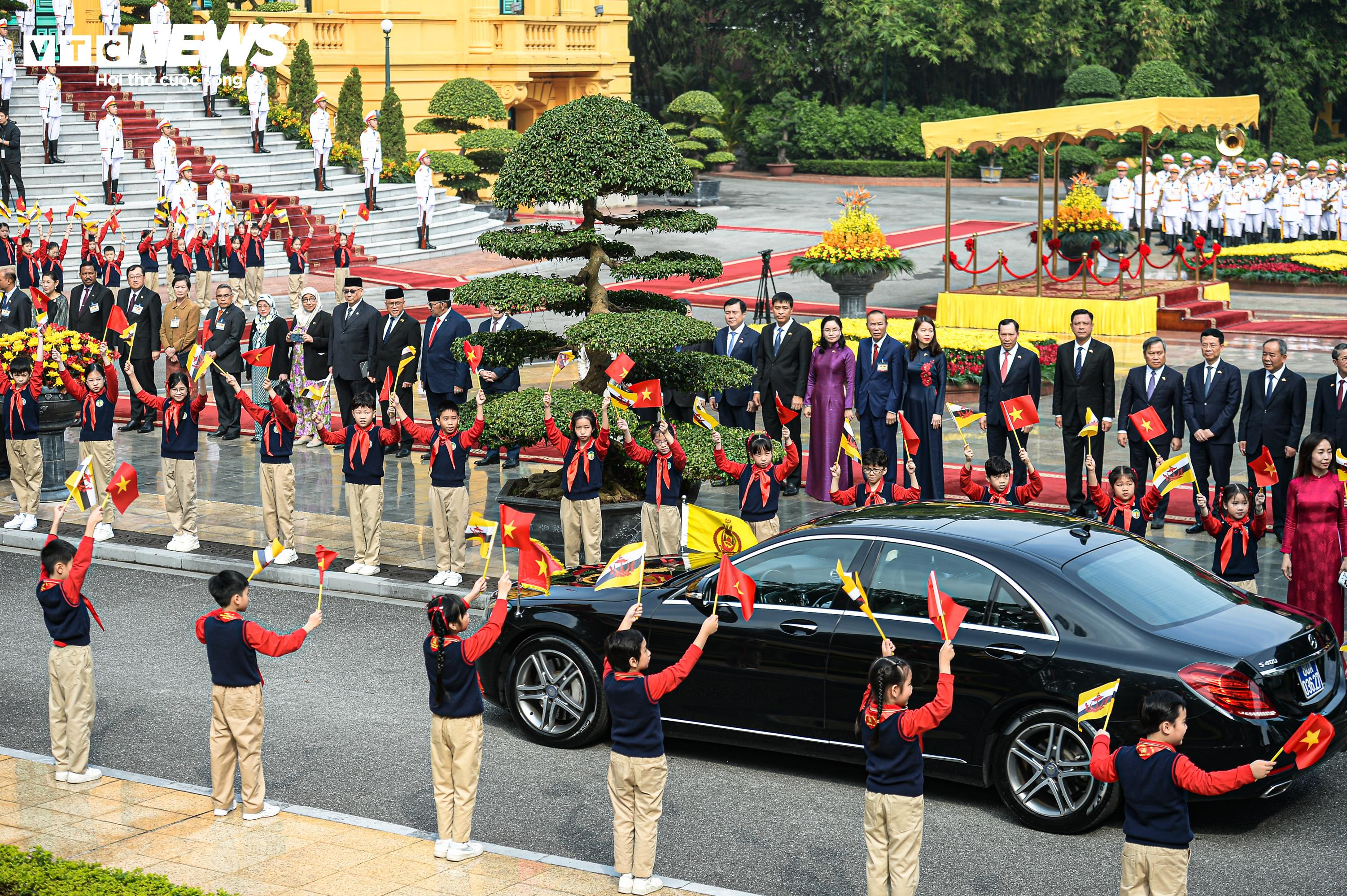 Chủ tịch nước Lương Cường chủ trì lễ đón Quốc vương Brunei - 2