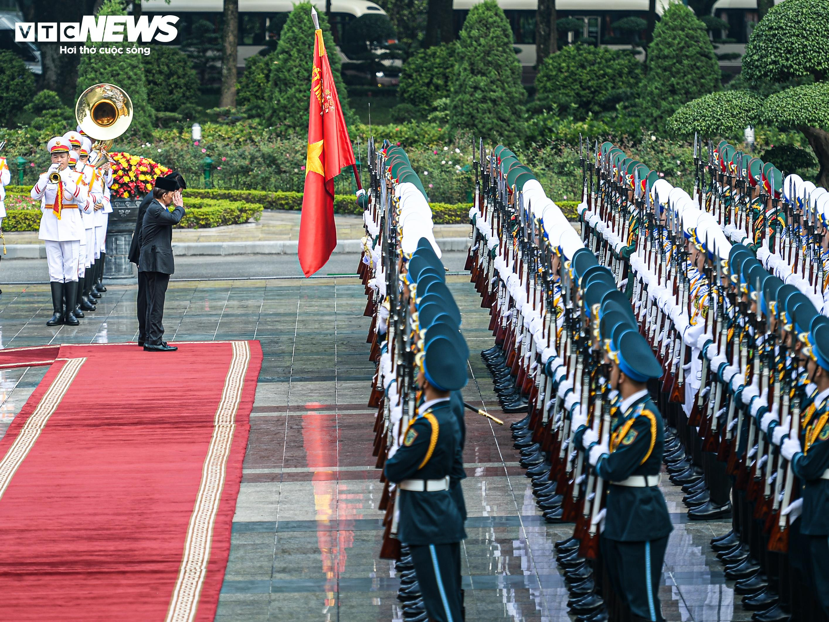 Chủ tịch nước Lương Cường chủ trì lễ đón Quốc vương Brunei - 5