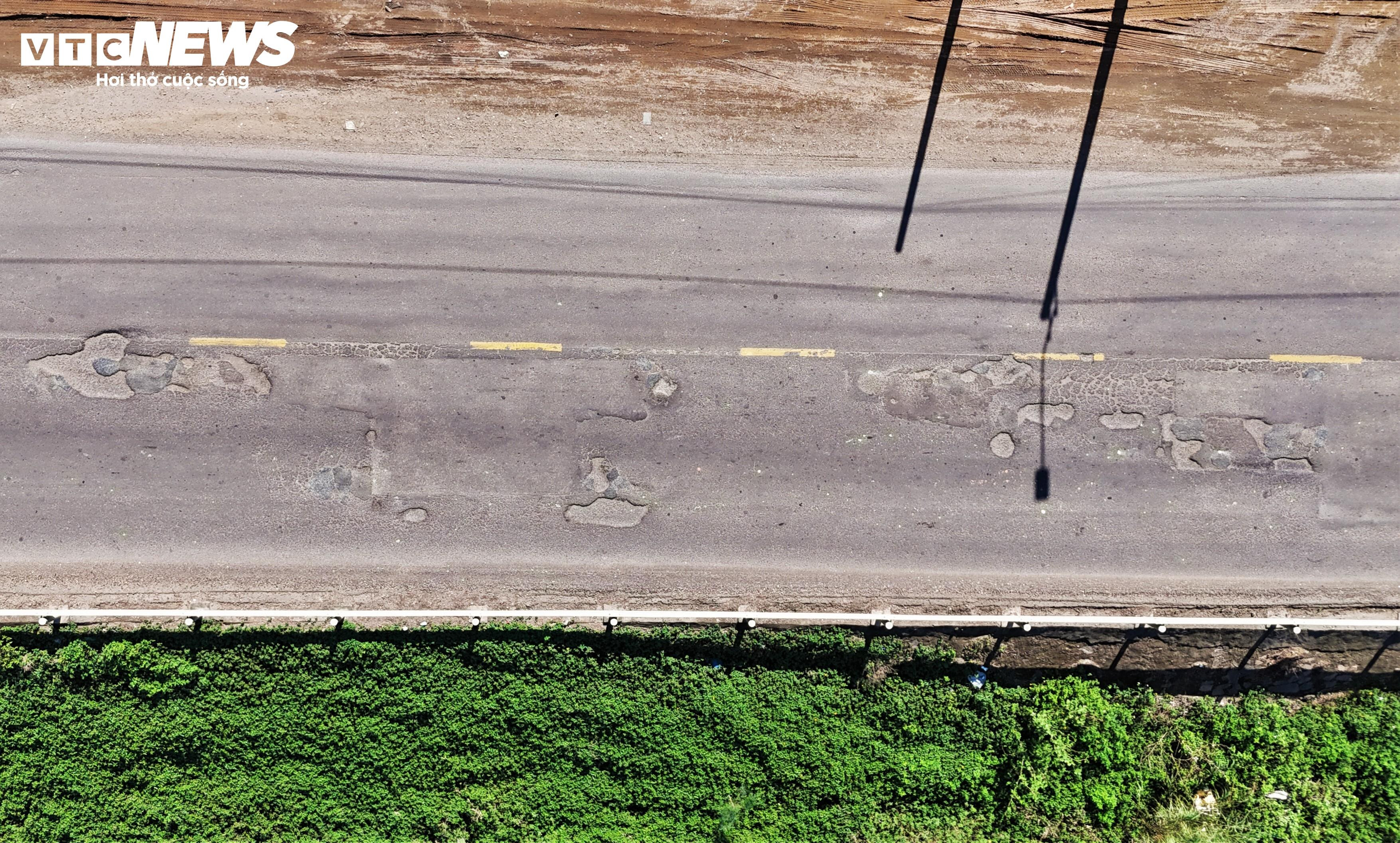 Ổ gà, ổ voi 'nhiều năm tuổi' trên quốc lộ 19 qua Gia Lai: Dân khổ, tài xế ám ảnh - 15