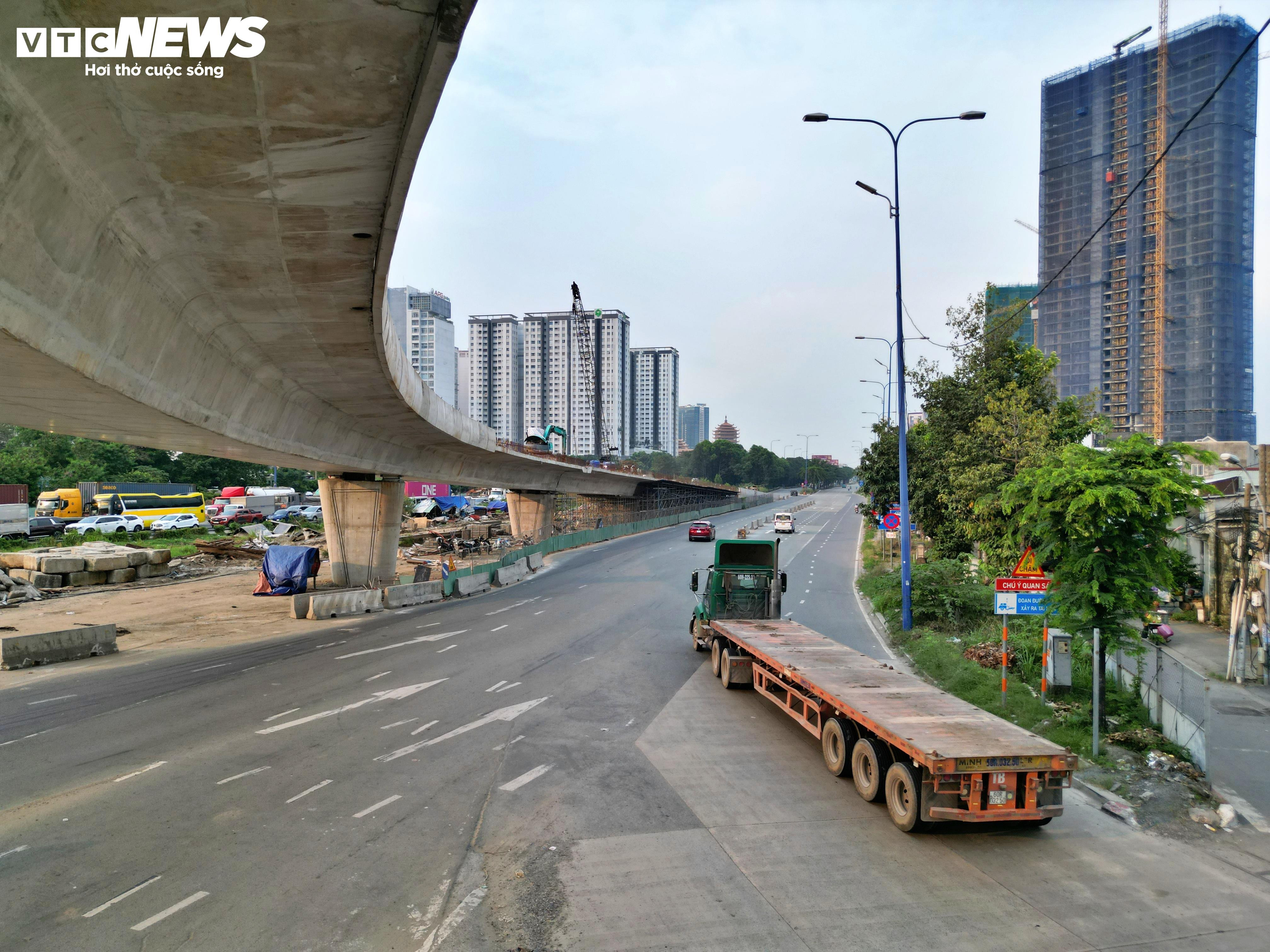 Etter å ha blitt gjentatte ganger «plystret» for langsom fremdrift, hvordan er det med krysset til 3400 milliarder VND i Ho Chi Minh-byen nå? - 3