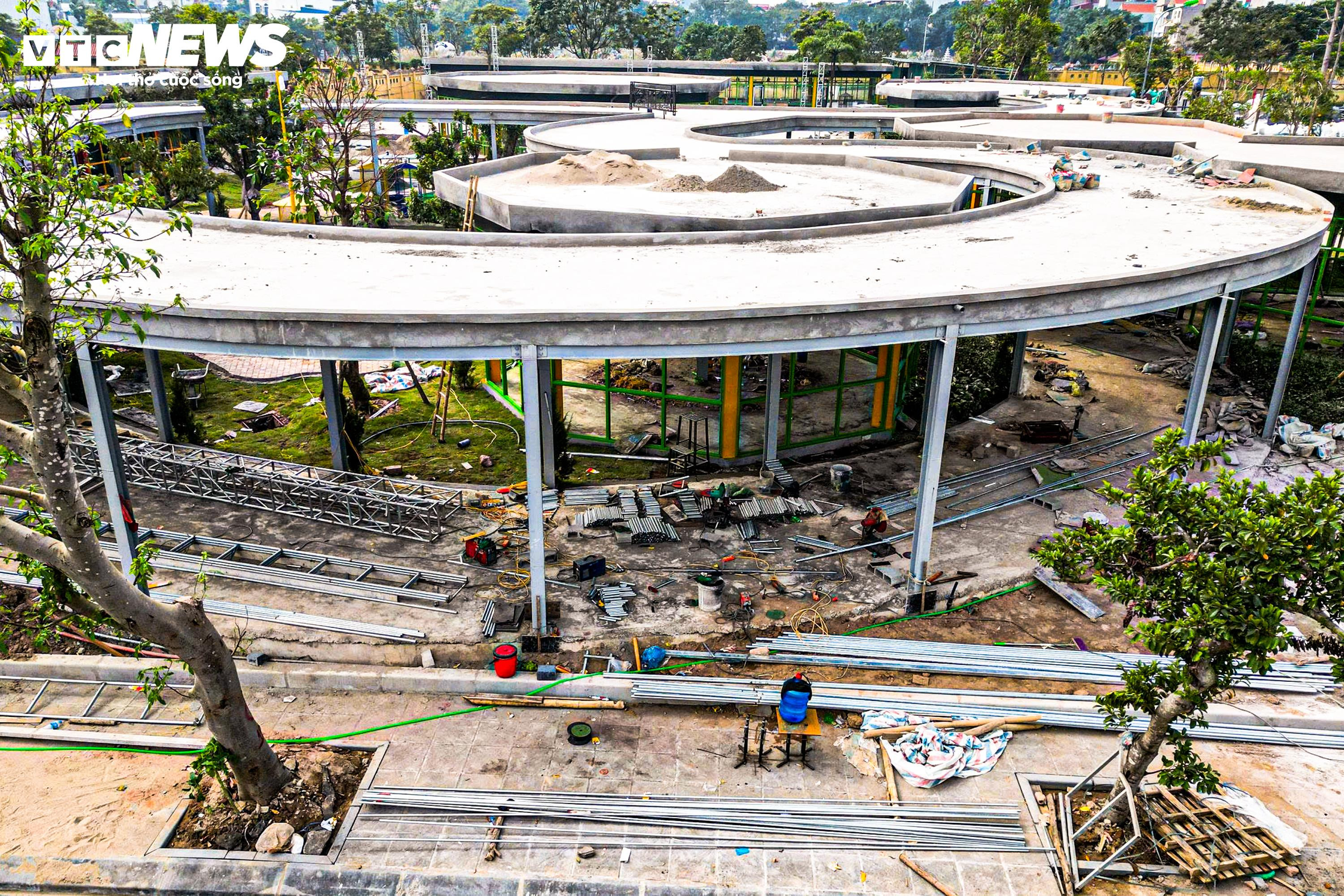 Mục sở thị khu nhà uốn lượn 'hình rắn' hiếm thấy tại làng nghề Lệ Mật - 8