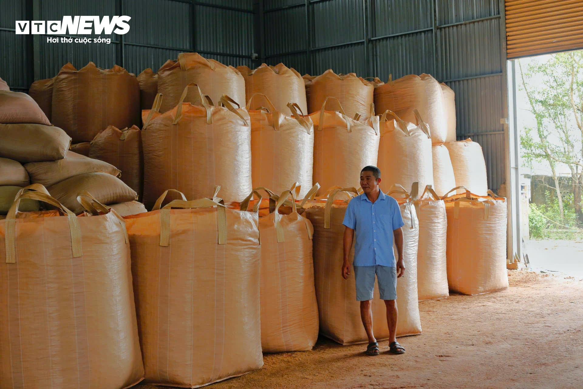 Chính sách giúp người dân vùng ‘rốn lũ’ ở Huế thoát nghèo ra sao? - 9