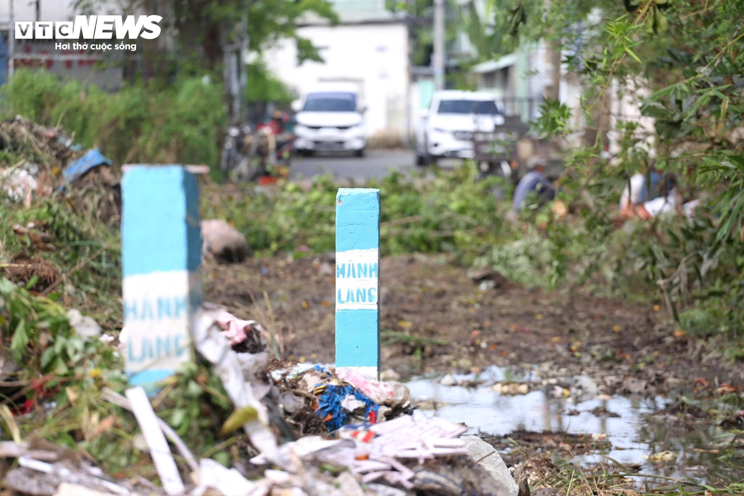 Cận cảnh 'nút thắt' Vành đai 2 TP.HCM trước ngày tái khởi động - 7