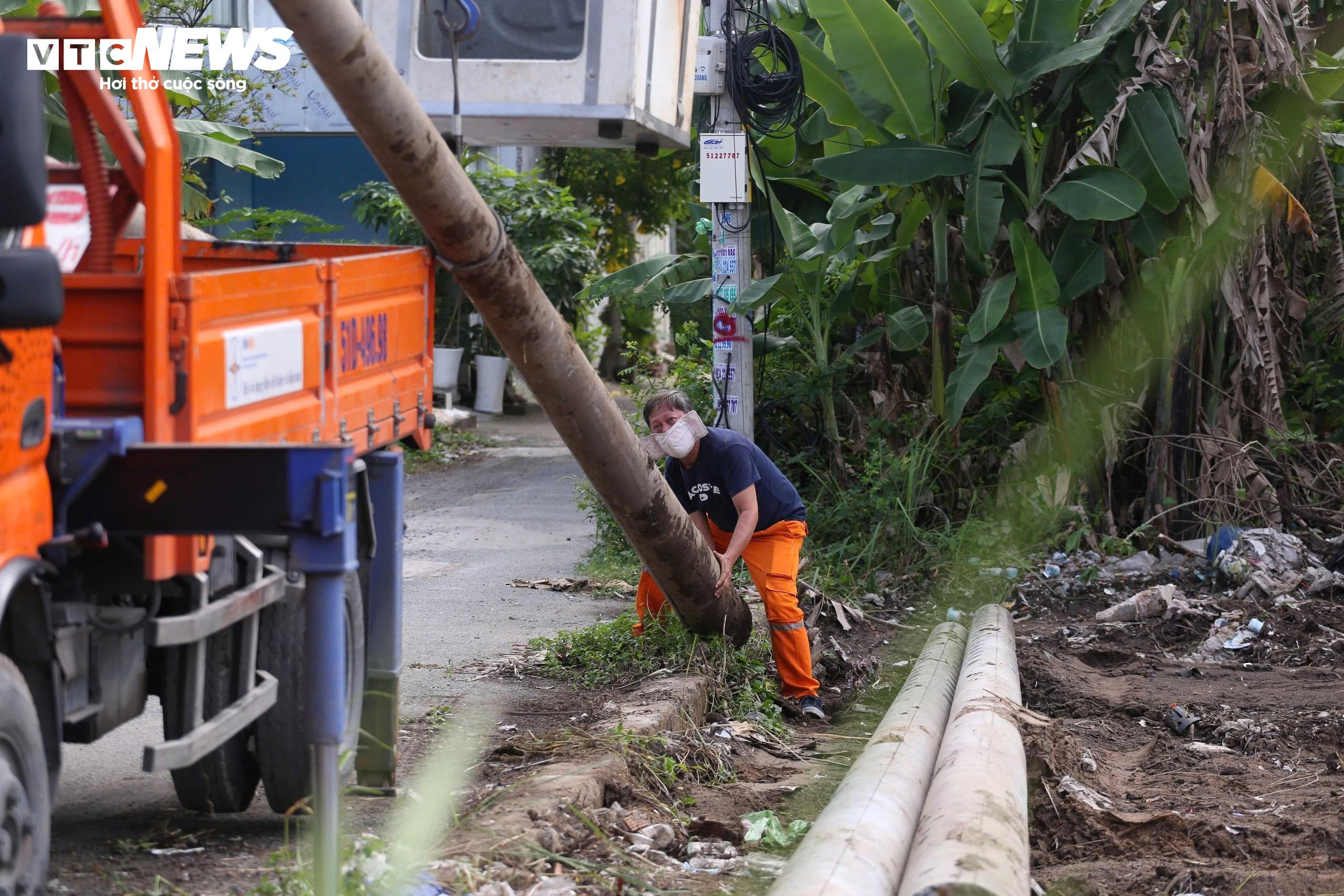 Cận cảnh 'nút thắt' Vành đai 2 TP.HCM trước ngày tái khởi động - 4