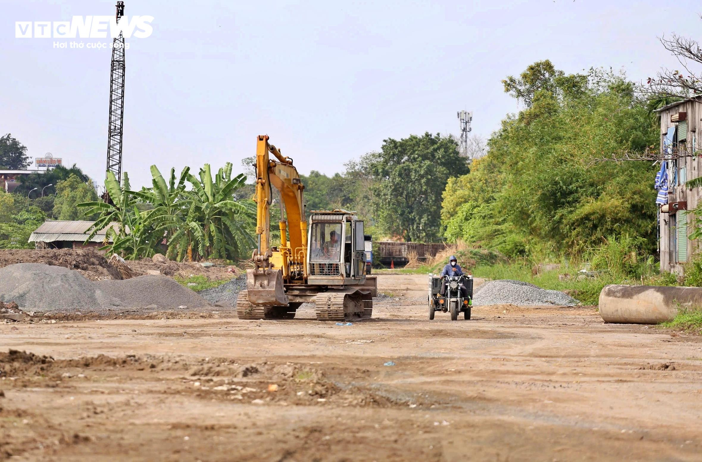 Cận cảnh 'nút thắt' Vành đai 2 TP.HCM trước ngày tái khởi động - 3