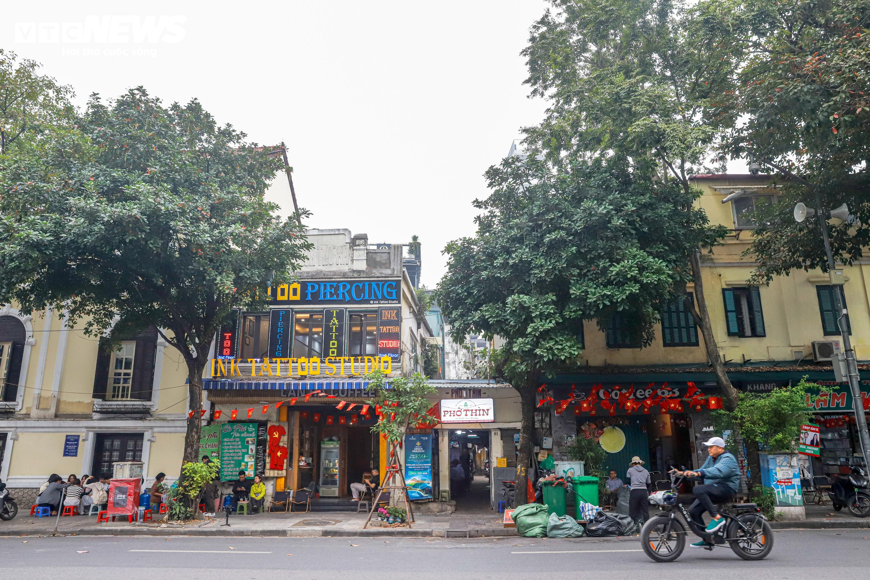 Hà Nội phá dỡ trụ sở cạnh hồ Hoàn Kiếm, chuẩn bị mặt bằng cho quảng trường mới - 10