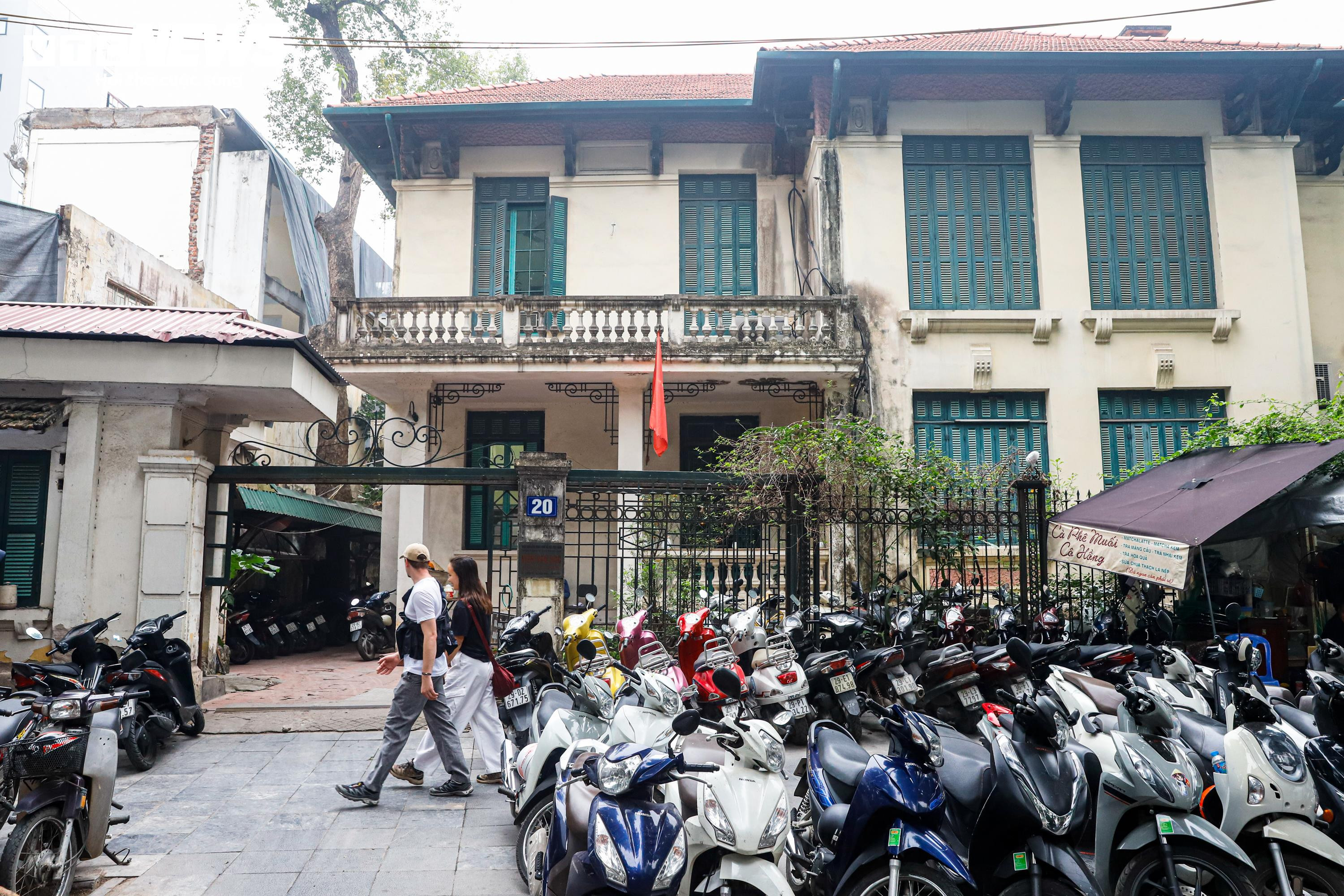 Hà Nội phá dỡ trụ sở cạnh hồ Hoàn Kiếm, chuẩn bị mặt bằng cho quảng trường mới - 12