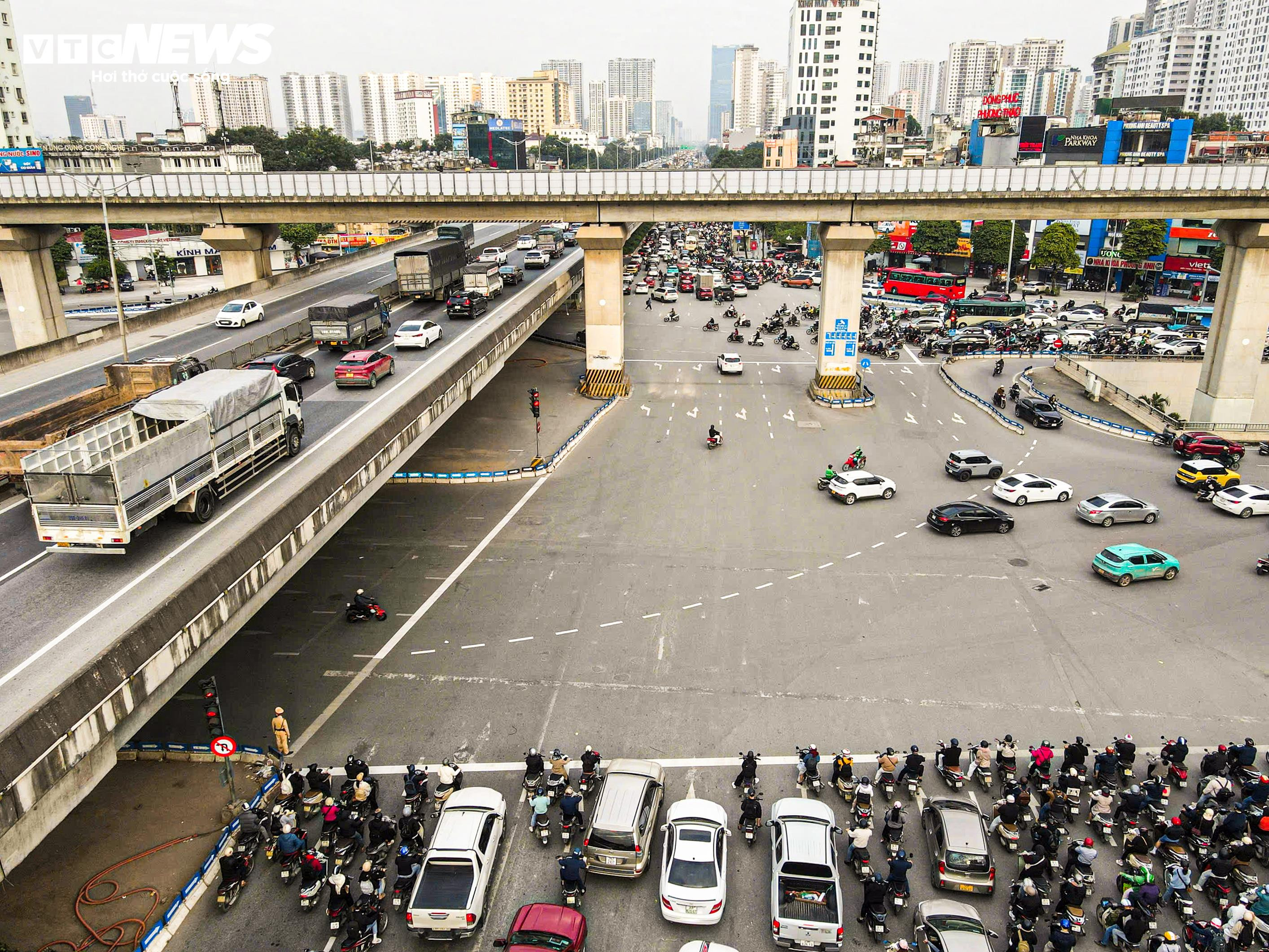 Chở thang che biển số xe, tài xế bị phạt 5 triệu đồng - 2