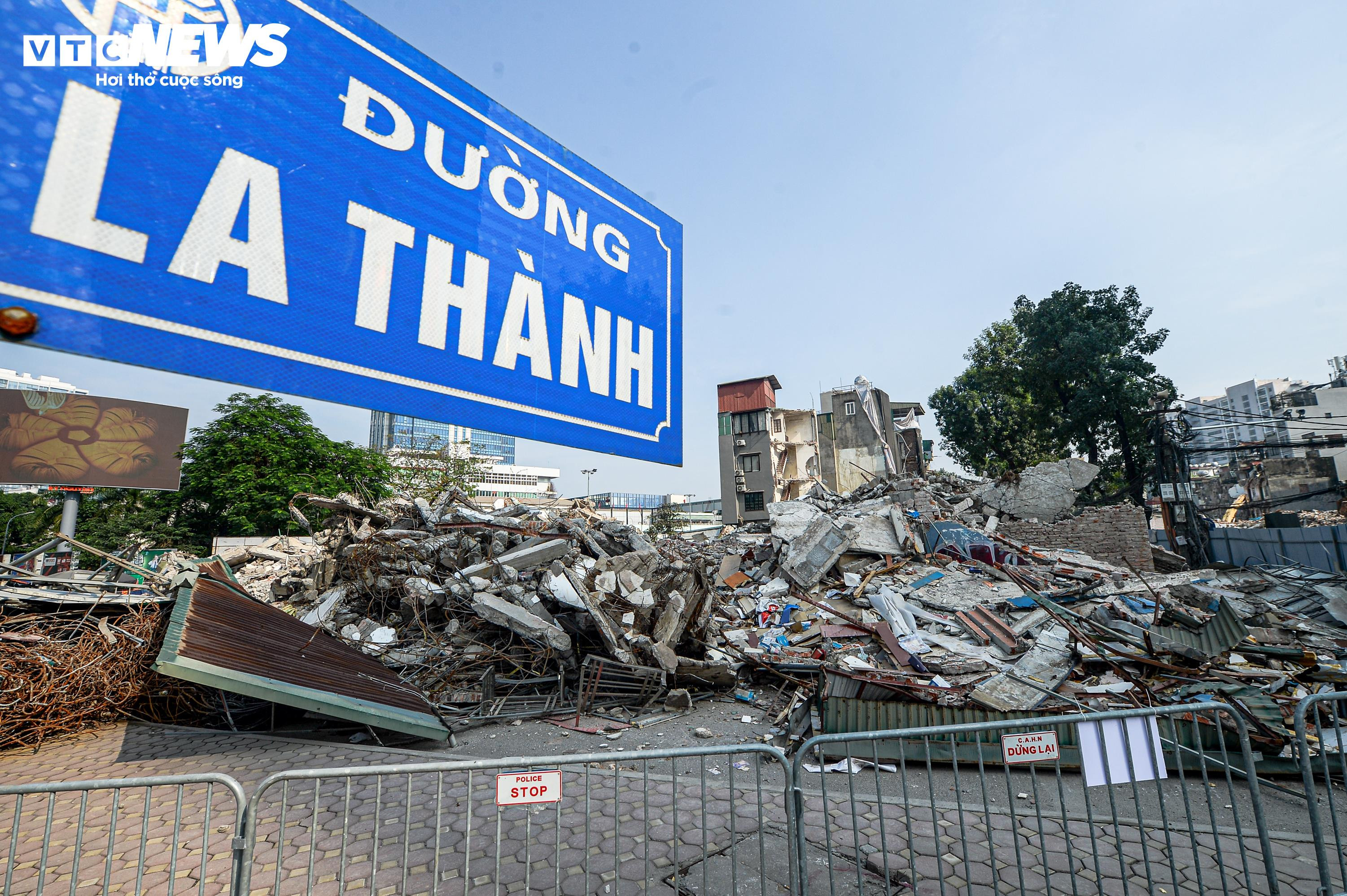 Đường 'đắt nhất hành tinh' lộ hình hài sau 20 ngày thần tốc giải phóng mặt bằng - 6