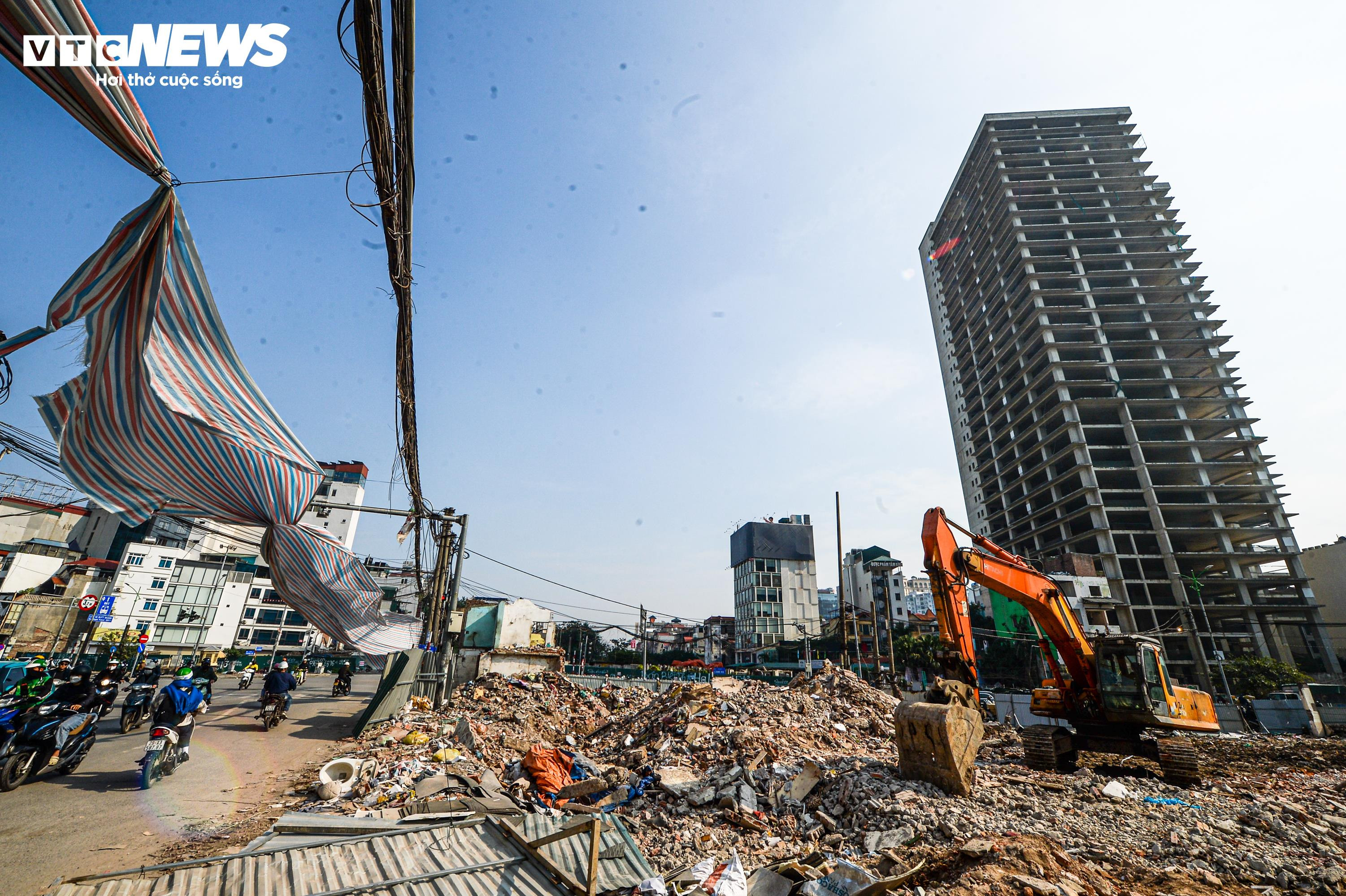 Đường 'đắt nhất hành tinh' lộ hình hài sau 20 ngày thần tốc giải phóng mặt bằng - 4