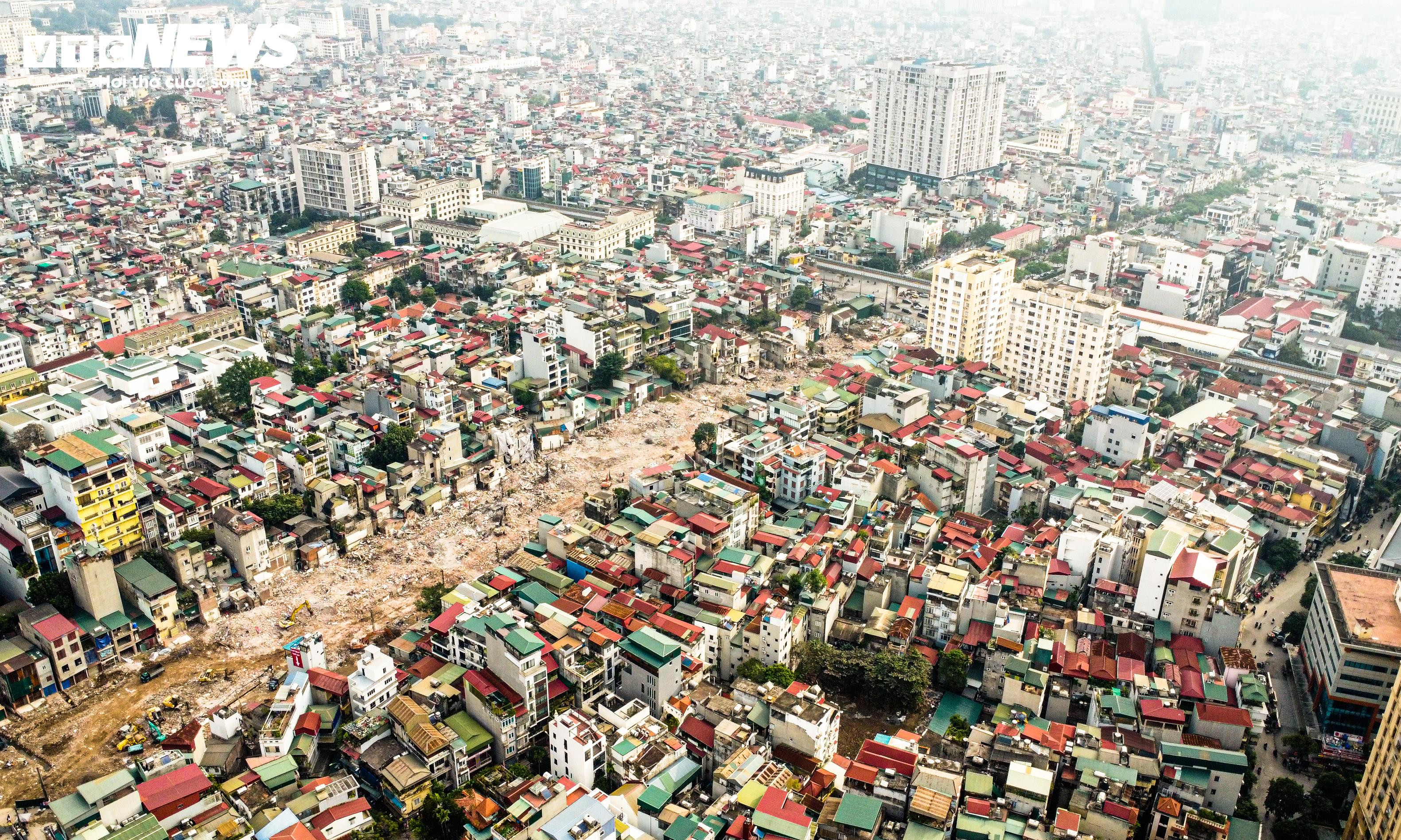 Đường 'đắt nhất hành tinh' lộ hình hài sau 20 ngày thần tốc giải phóng mặt bằng - 1