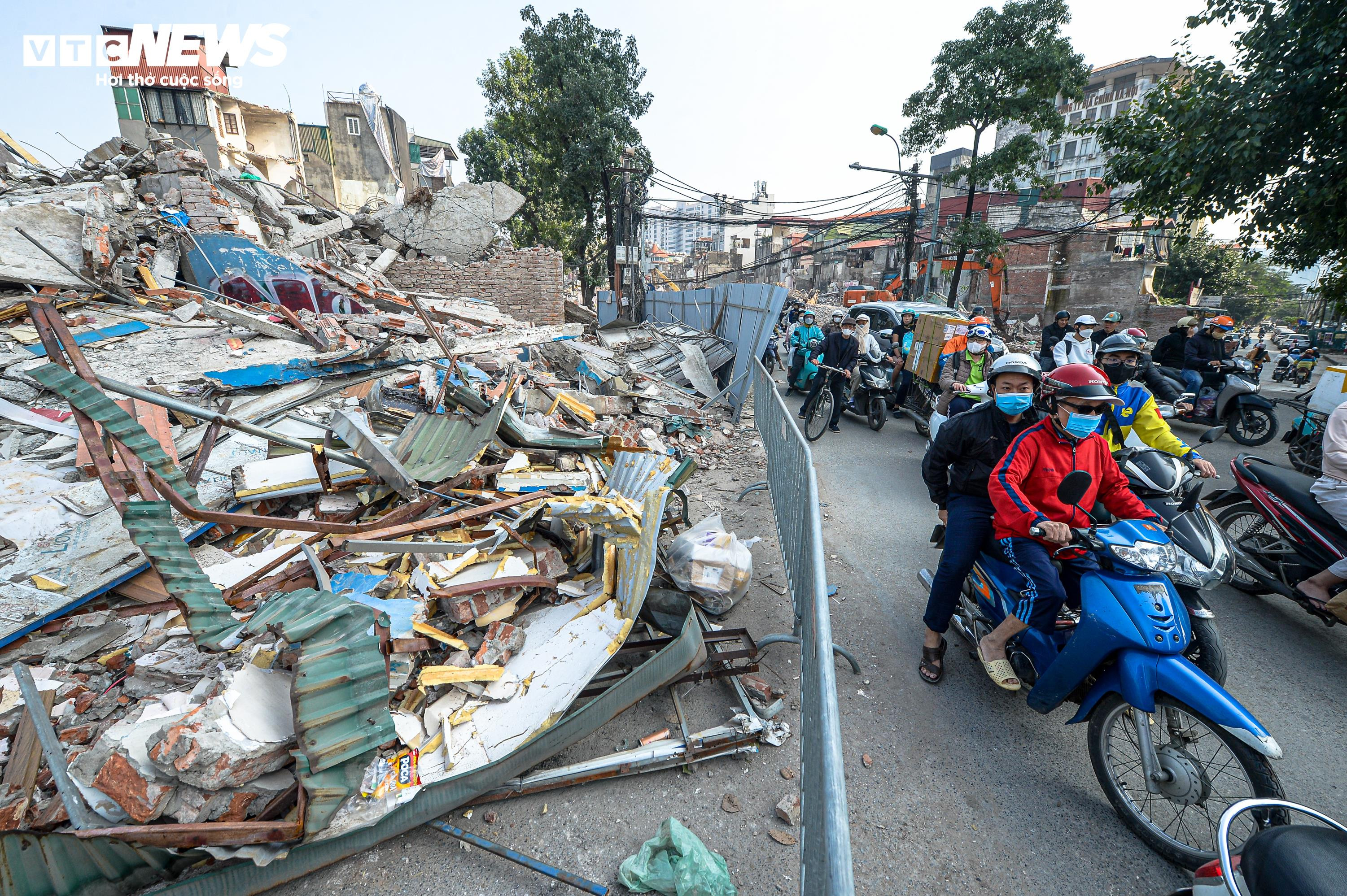 Đường 'đắt nhất hành tinh' lộ hình hài sau 20 ngày thần tốc giải phóng mặt bằng - 17