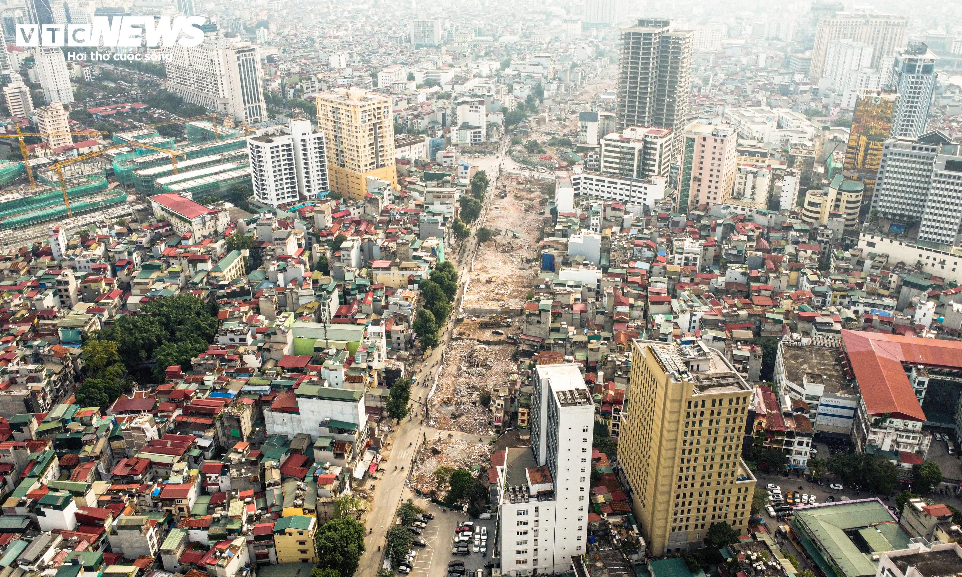 Đường 'đắt nhất hành tinh' lộ hình hài sau 20 ngày thần tốc giải phóng mặt bằng - 2