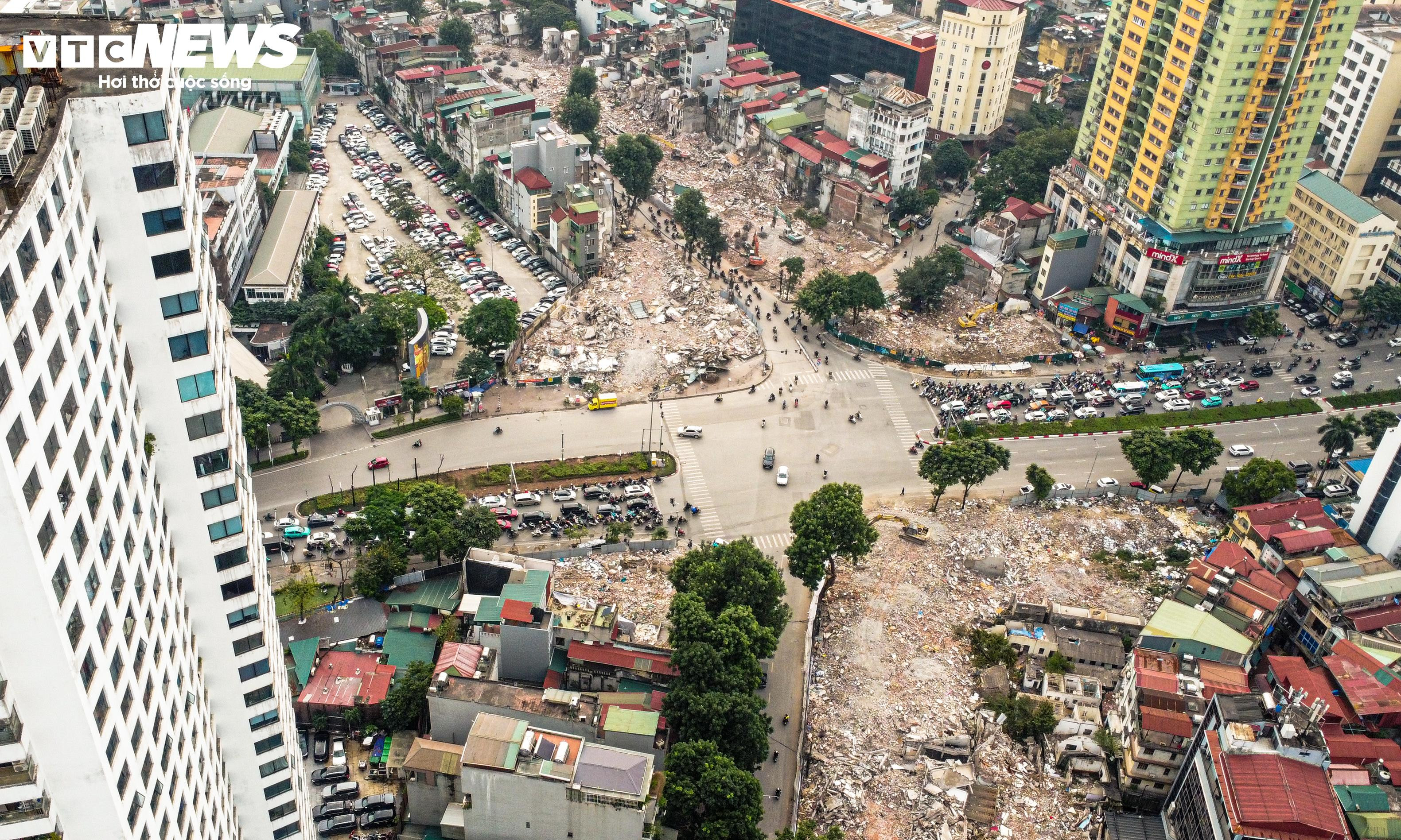 Đường 'đắt nhất hành tinh' lộ hình hài sau 20 ngày thần tốc giải phóng mặt bằng - 3